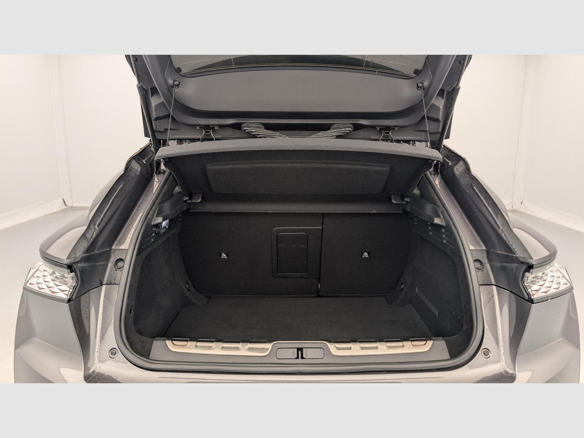 DS Automobiles DS4 PureTech 130 EAT8 Rivoli (2024) - Photo 11