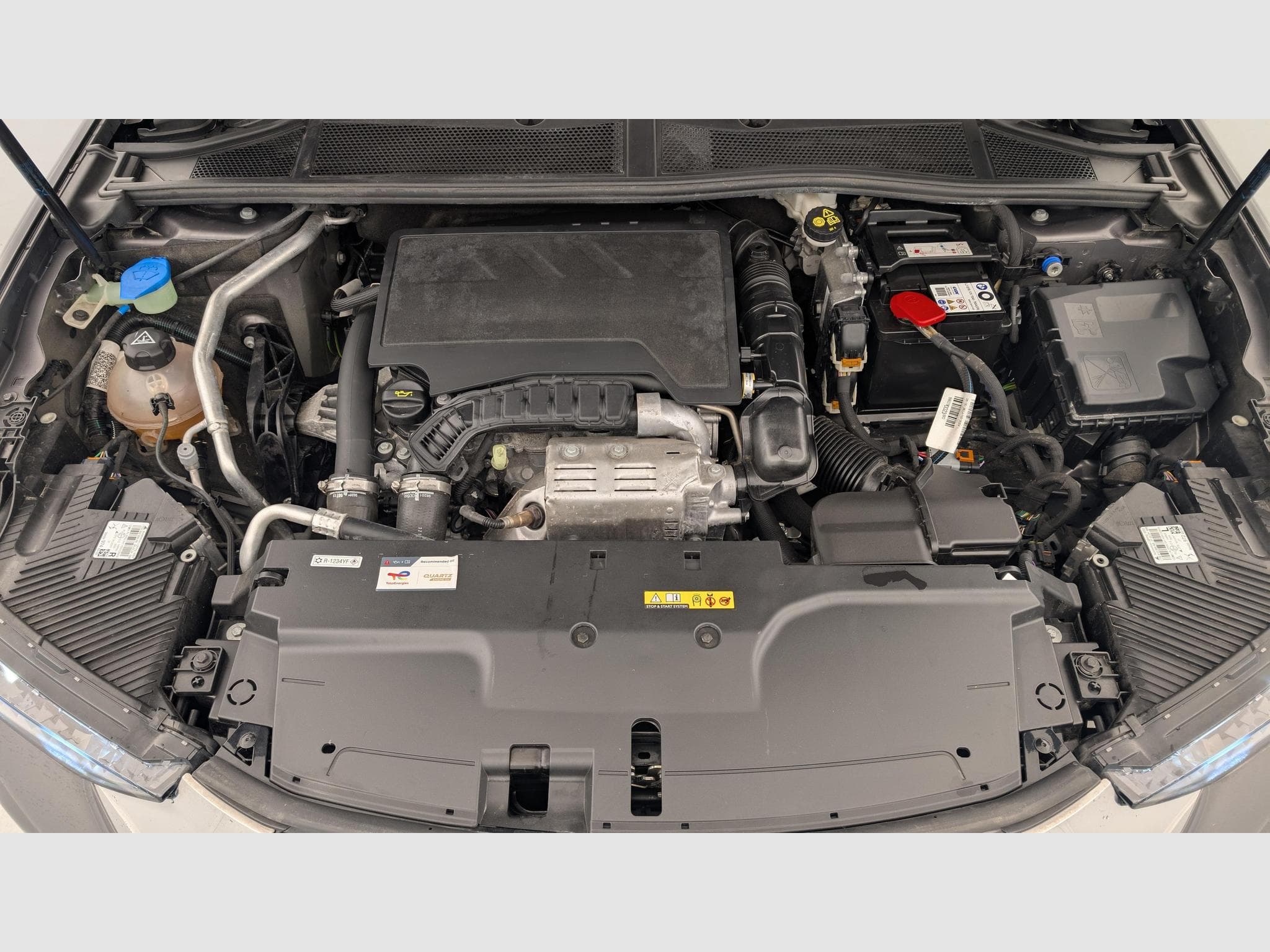 DS Automobiles DS4 PureTech 130 EAT8 Rivoli (2024) - Photo 20