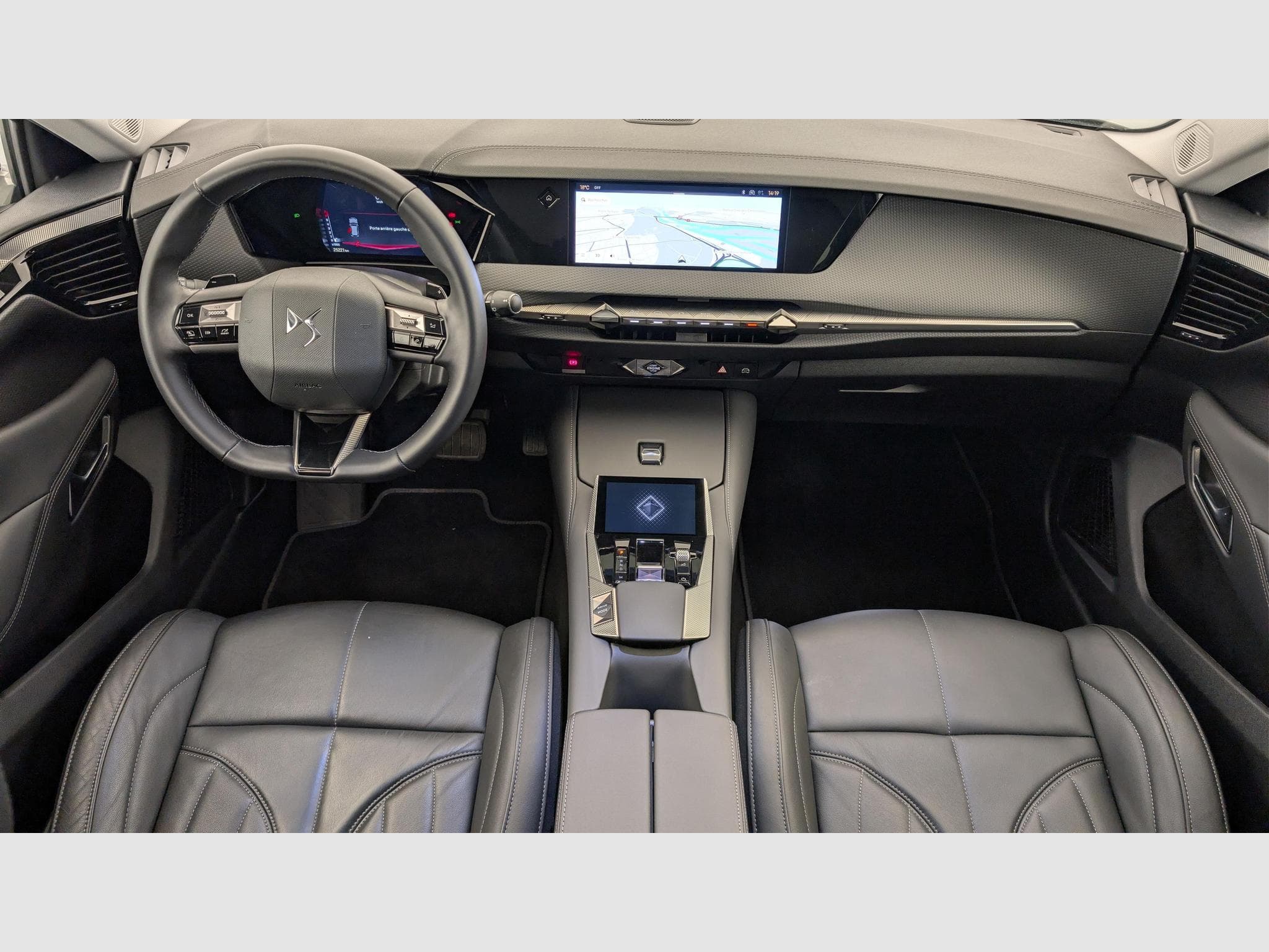 DS Automobiles DS4 PureTech 130 EAT8 Rivoli (2024) - Photo 13