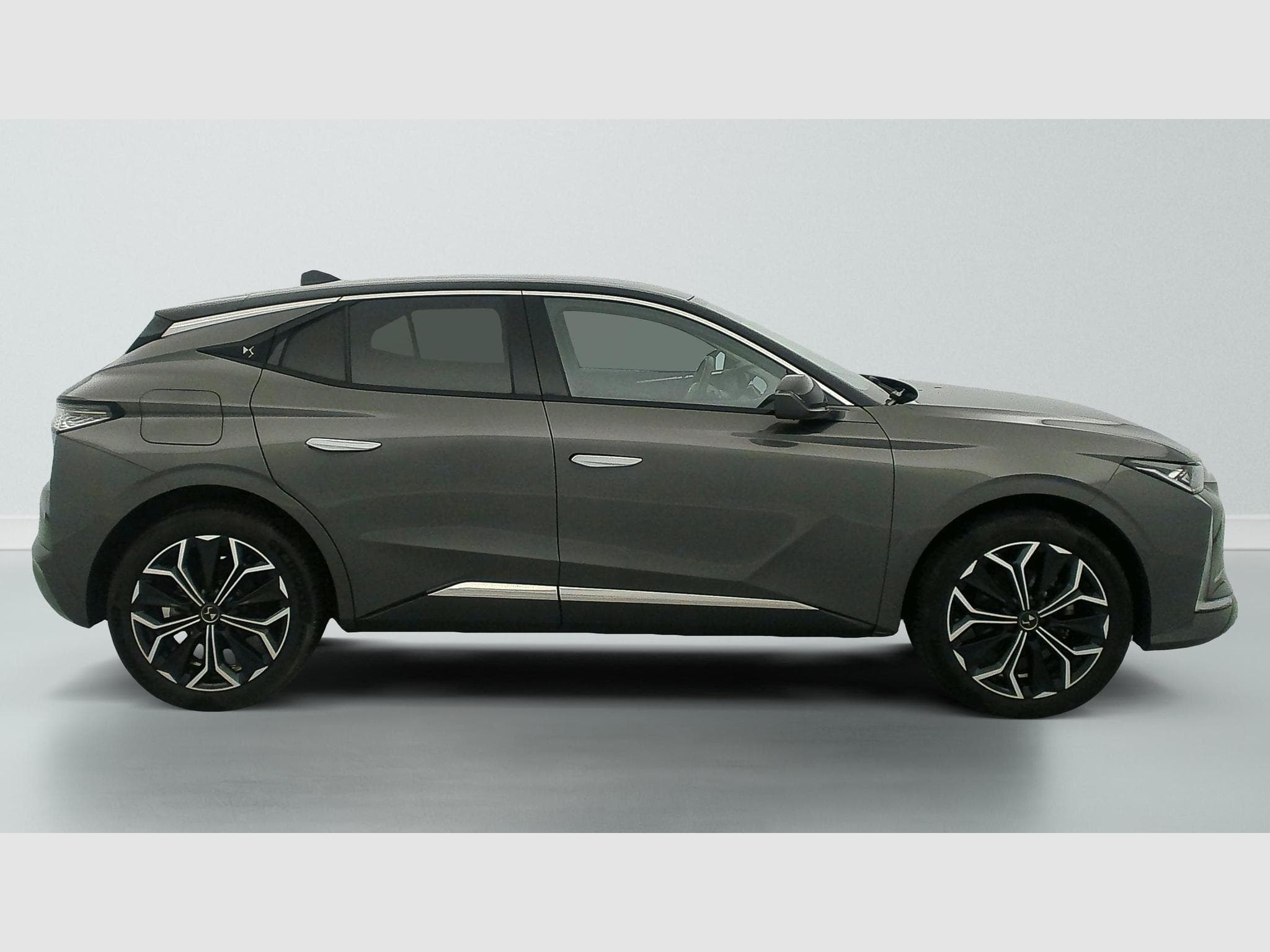DS Automobiles DS4 PureTech 130 EAT8 Rivoli (2022) - Photo 8