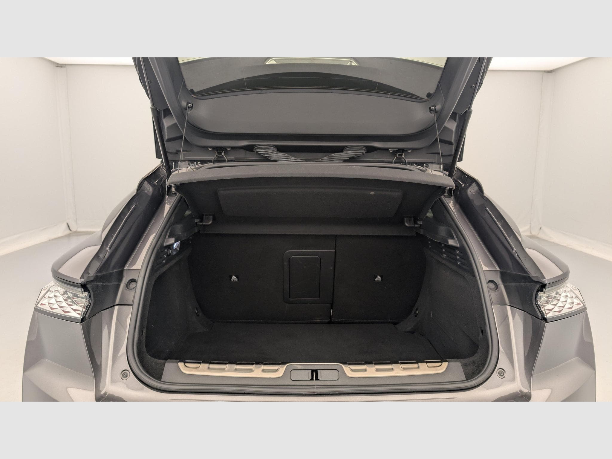 DS Automobiles DS4 PureTech 130 EAT8 Rivoli (2022) - Photo 11