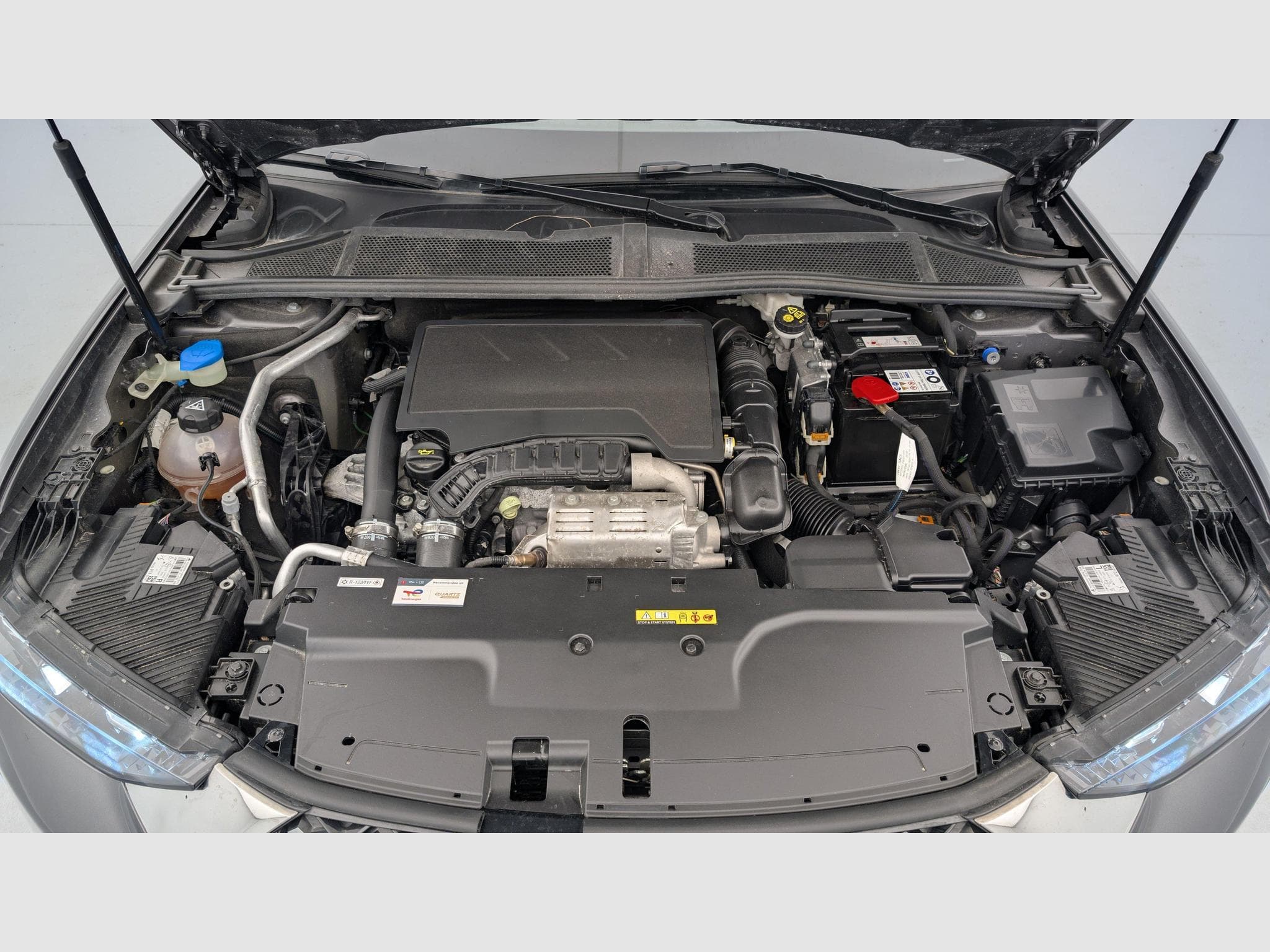DS Automobiles DS4 PureTech 130 EAT8 Rivoli (2024) - Photo 20