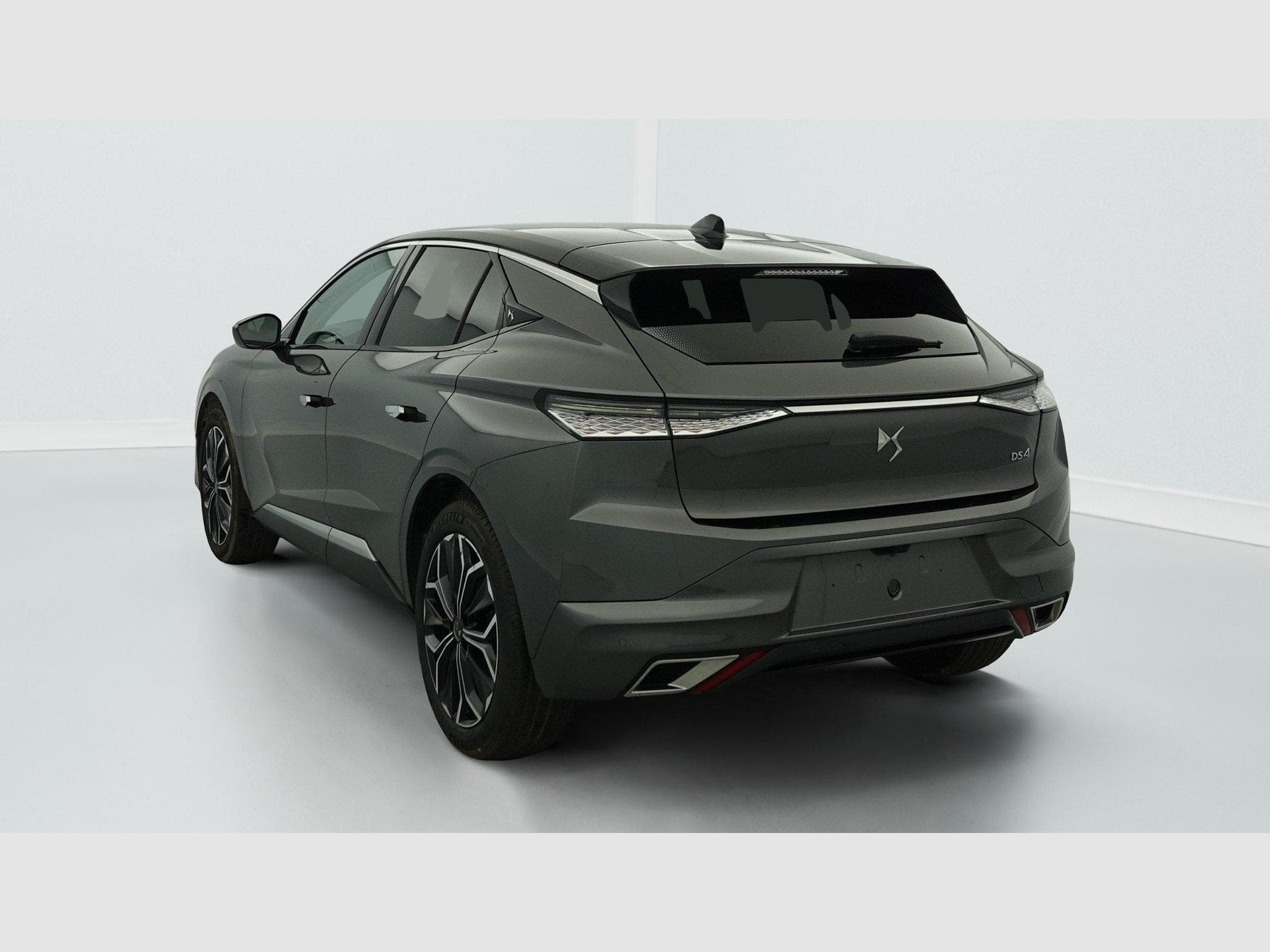 DS Automobiles DS4 PureTech 130 EAT8 Rivoli (2024) - Photo 5