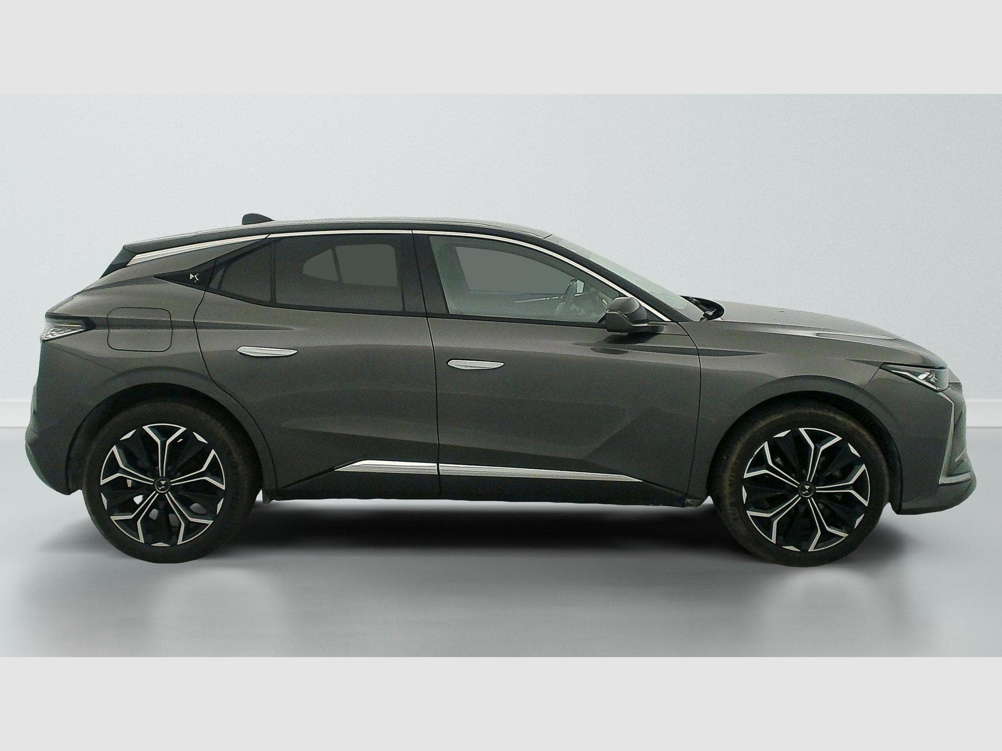 DS Automobiles DS4 PureTech 130 EAT8 Rivoli (2024) - Photo 8
