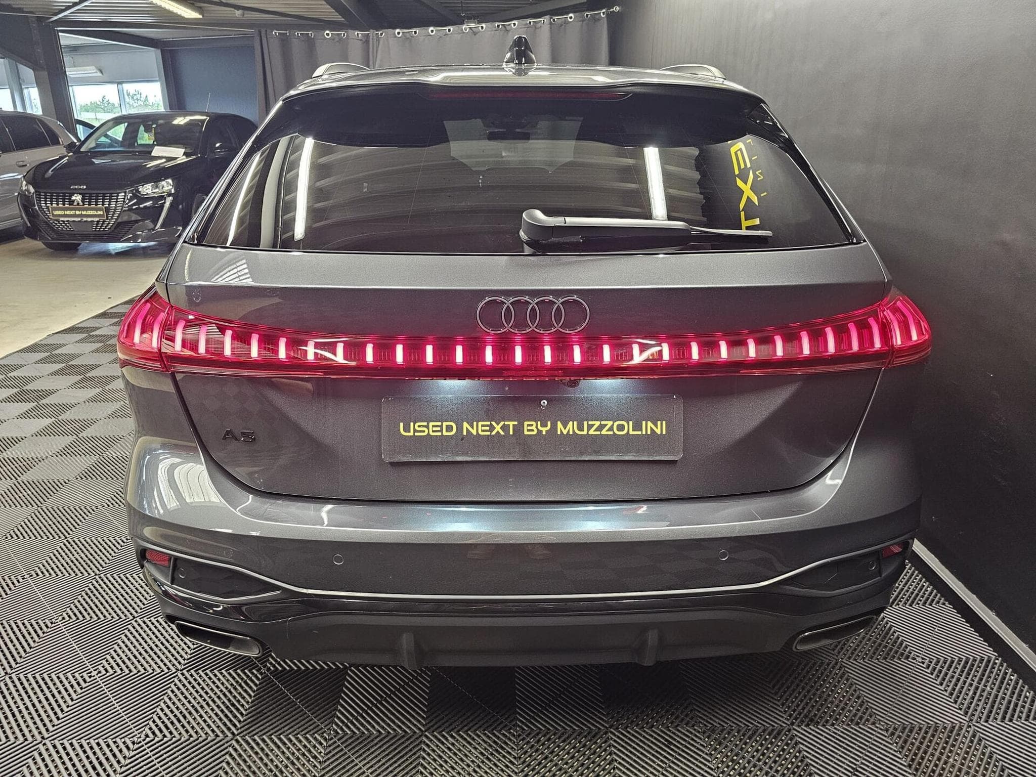 Audi A5 AVANT 40 tfsi 204cv S-Line+ (2025) - Photo 4