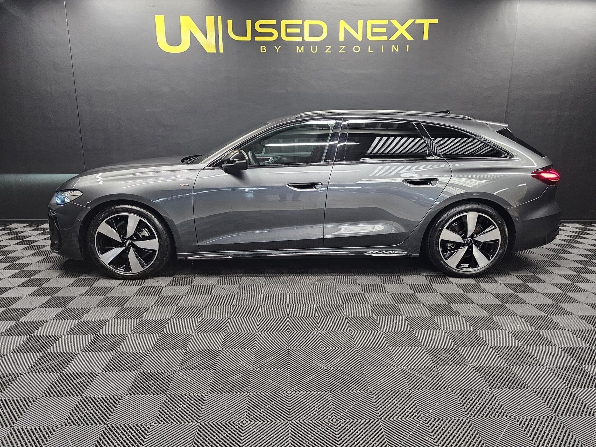 Audi A5 AVANT 40 tfsi 204cv S-Line+ (2025) - Photo 5