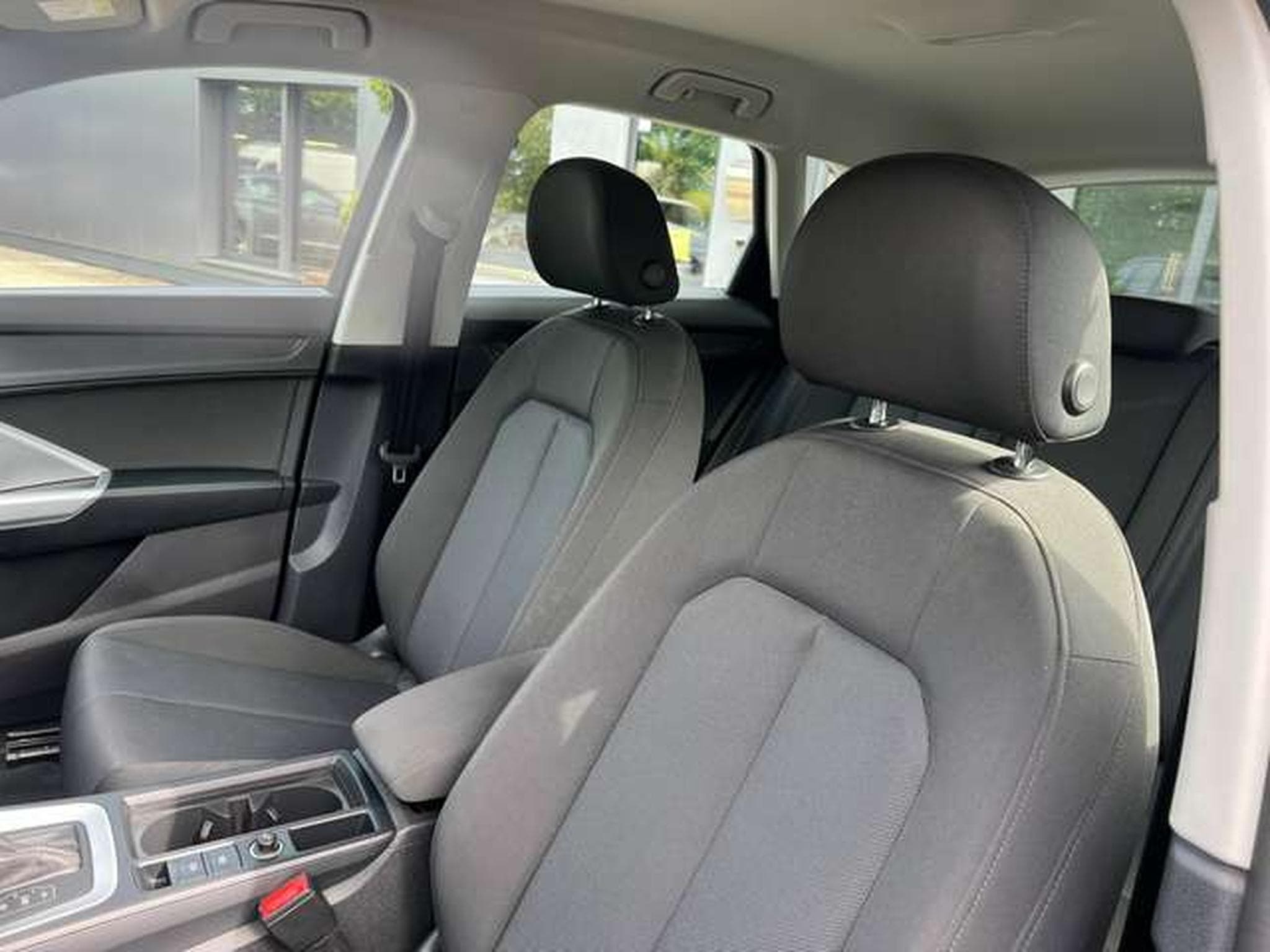 Audi Q3 2.0D 150 CV S-TRONIC (2021) - Foto 6