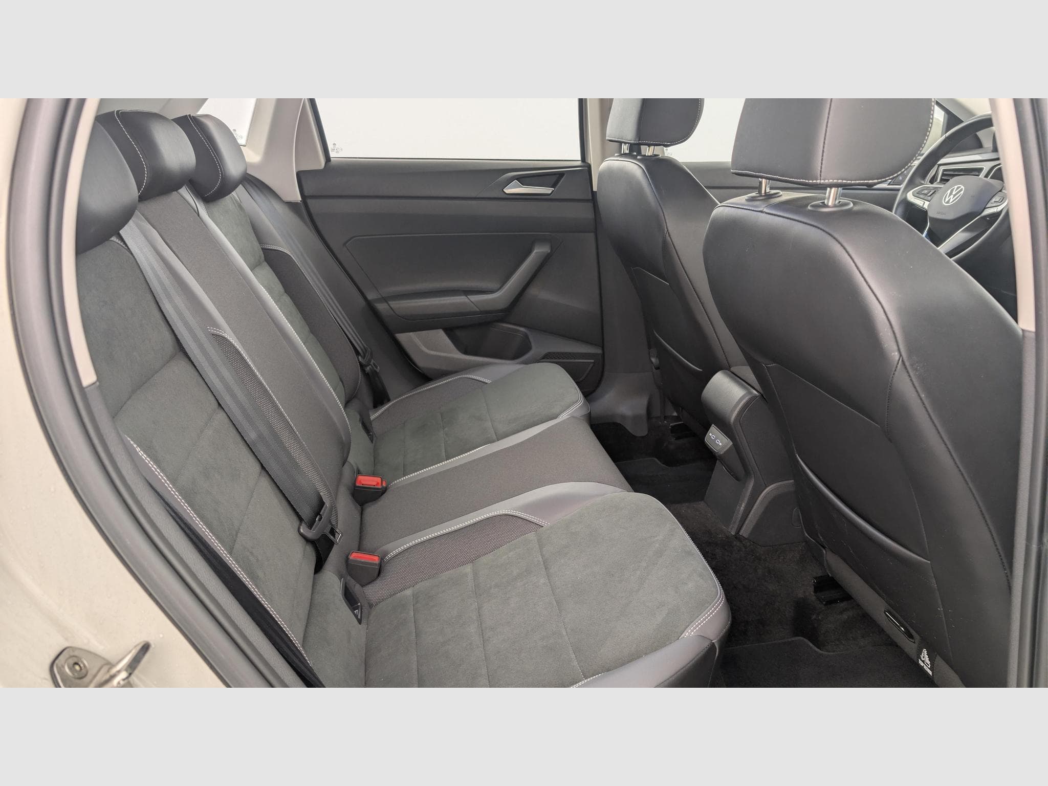 VW POLO 1.0 TSI 95 S&S BVM5 Style (2024) - Photo 10