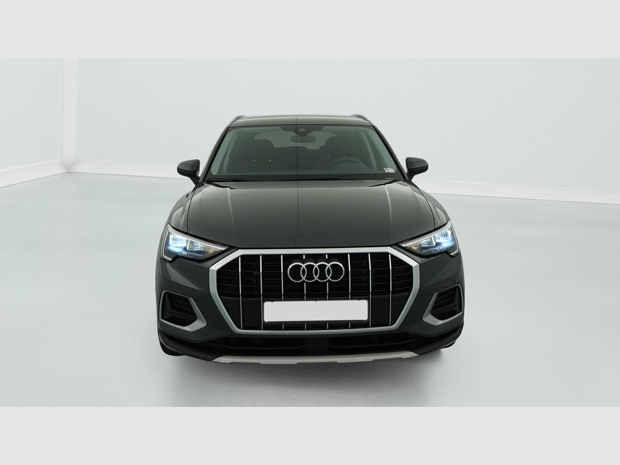 Audi Q3 35 TDI 150 ch S tronic 7 Design (2023) - Photo 2