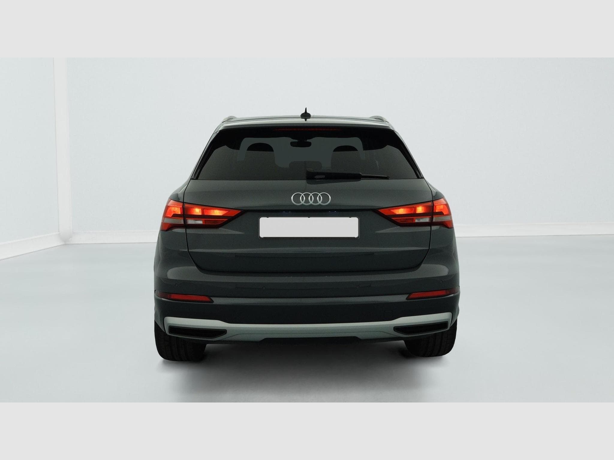 Audi Q3 35 TDI 150 ch S tronic 7 Design (2023) - Photo 6