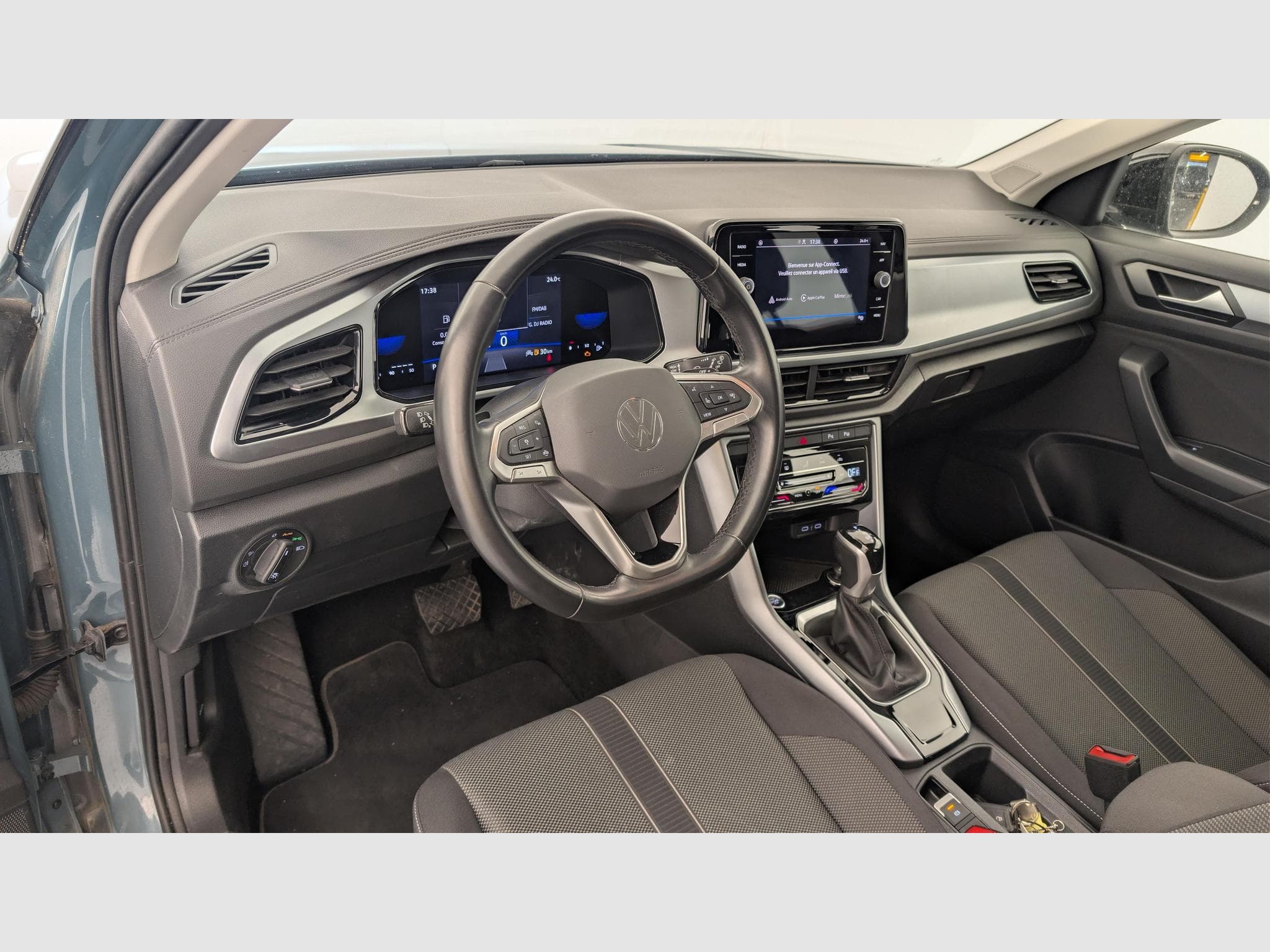 VW T-Roc 1.5 TSI EVO 150 Start/Stop DSG7 Life Business (2022) - Photo 15