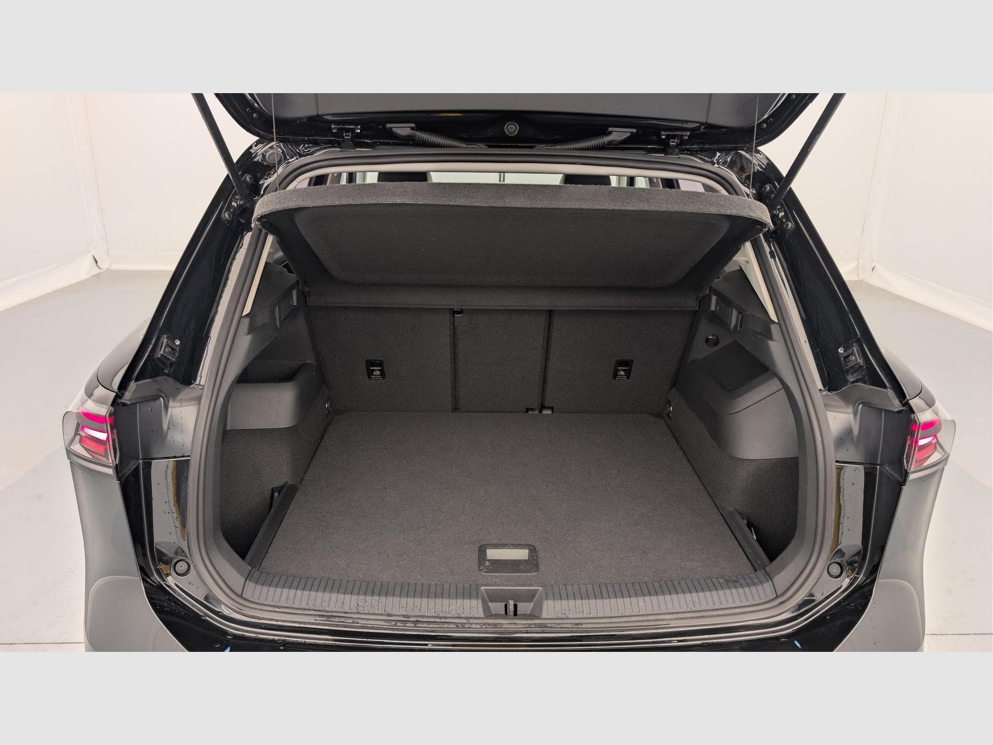 VW Tiguan 1.5 eTSI 131ch DSG7 VW Edition (2025) - Photo 11