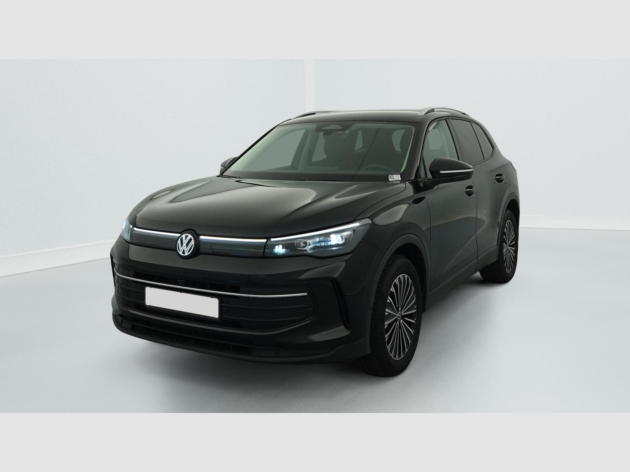 VW Tiguan 1.5 eTSI 131ch DSG7 VW Edition (2025) - Photo 3