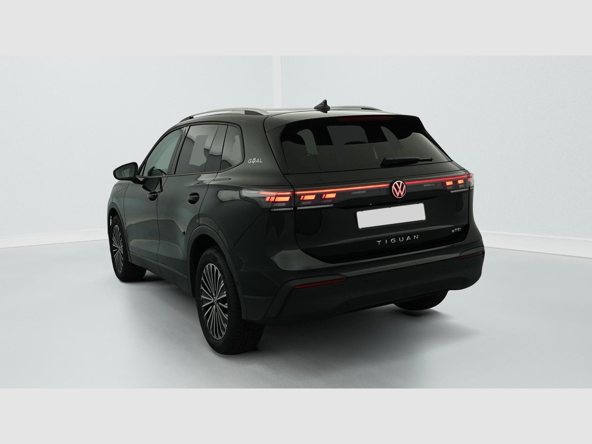 VW Tiguan 1.5 eTSI 131ch DSG7 VW Edition (2025) - Photo 5