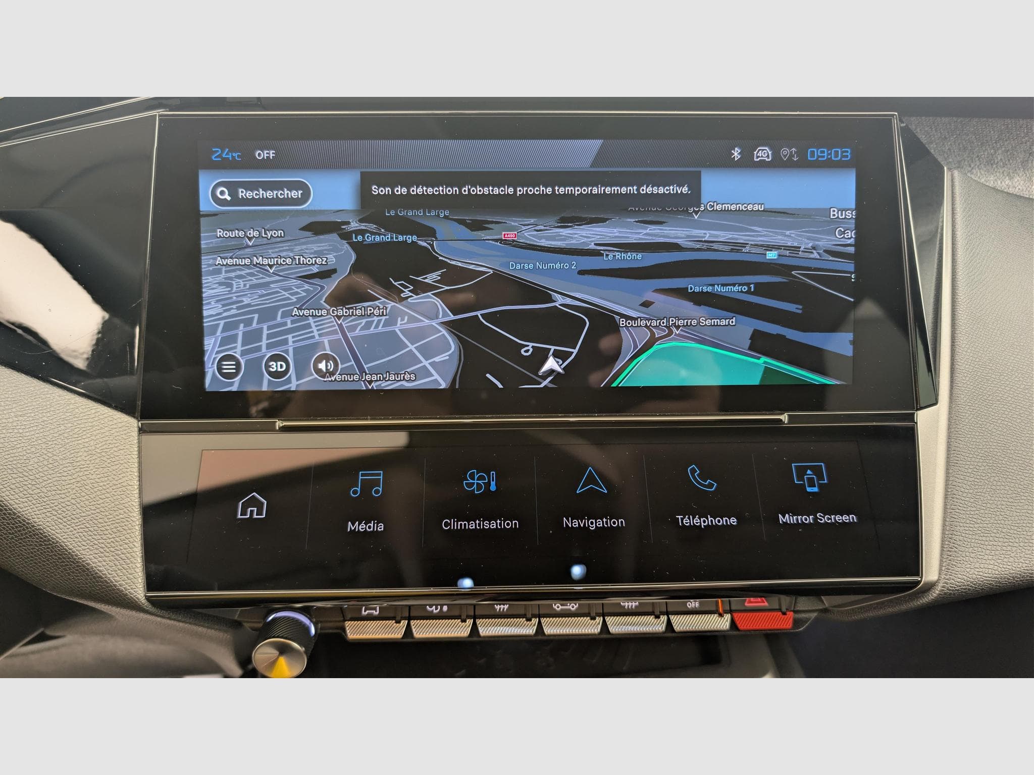 Peugeot 308 Hybrid 145 e-DCS6 Allure (2025) - Photo 17