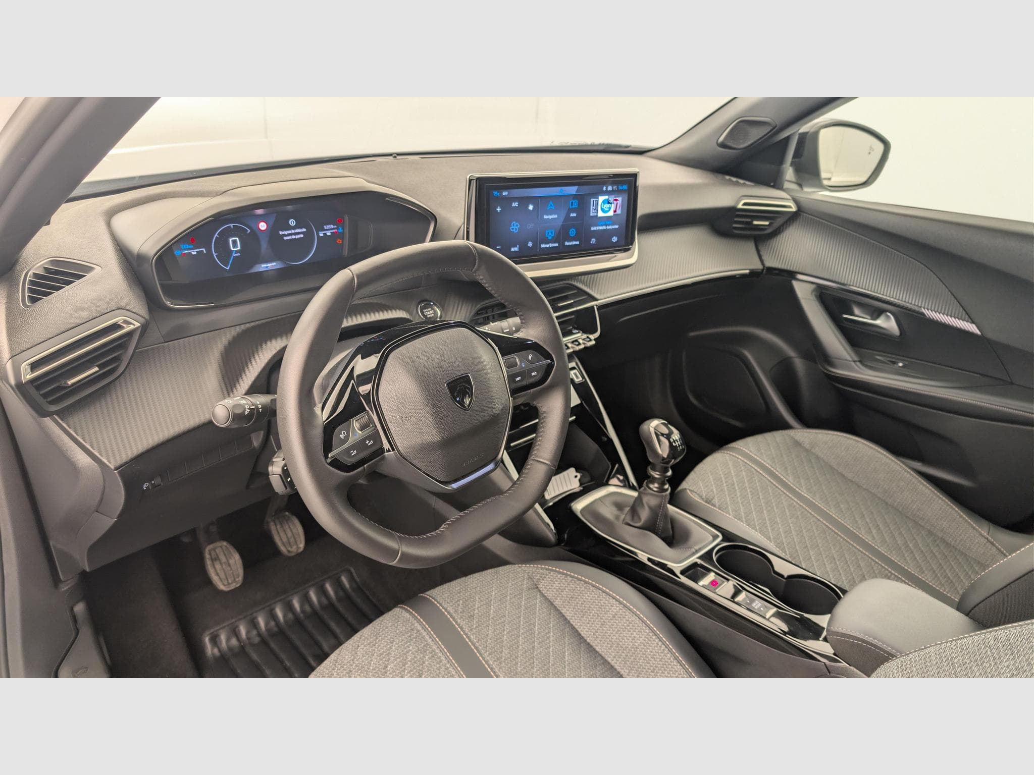 Peugeot 2008 100 S&S BVM6 Allure (2025) - Photo 15