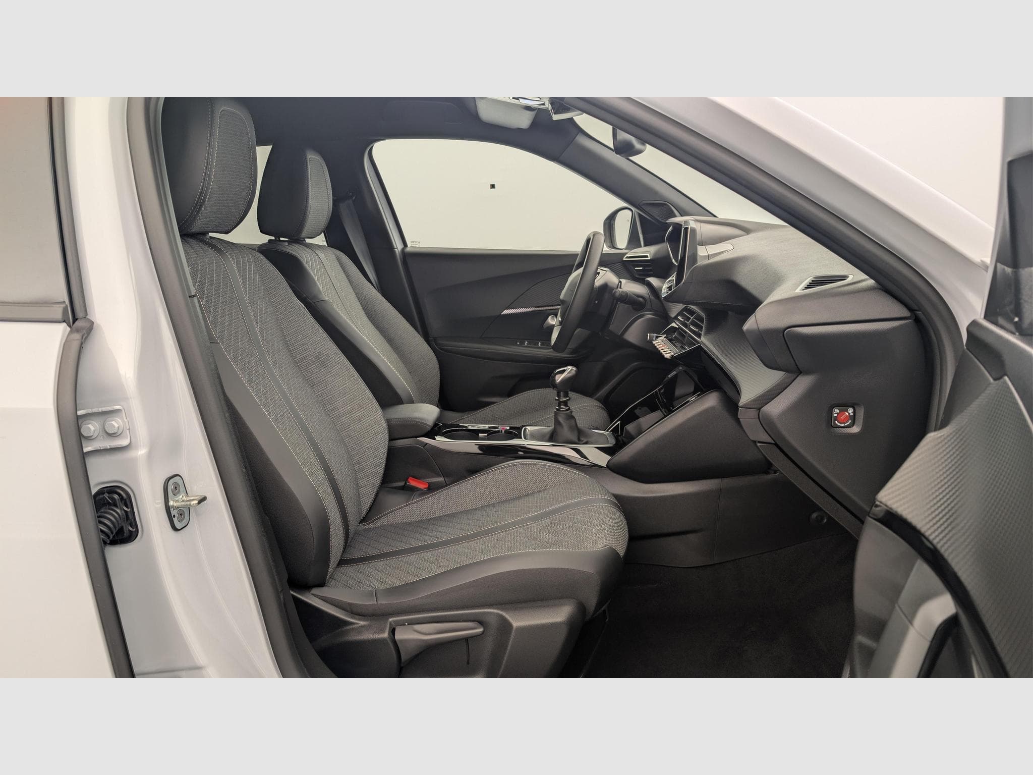 Peugeot 2008 100 S&S BVM6 Allure (2025) - Photo 9