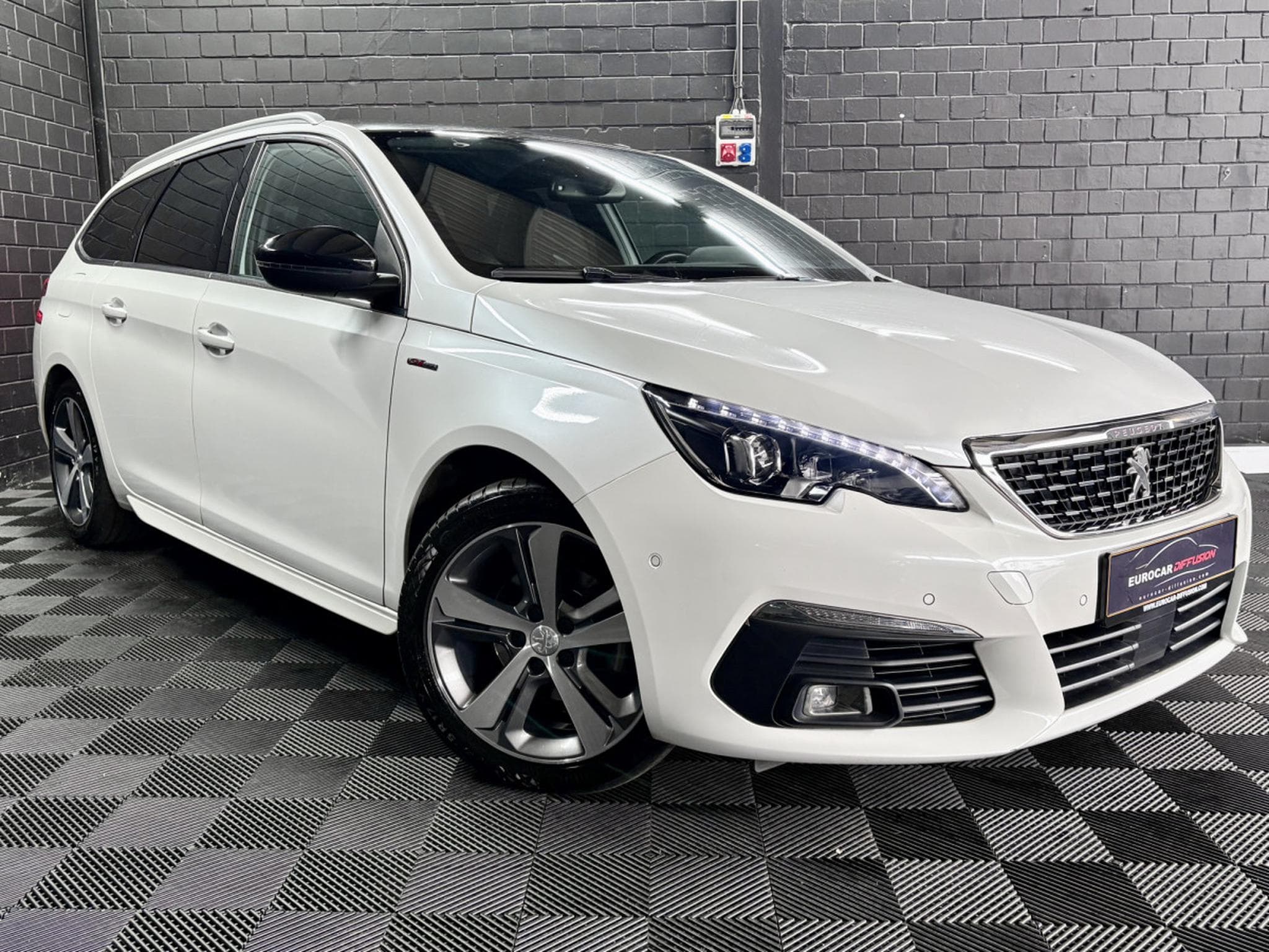 Peugeot 308 SW 1.5 HDI GT LINE 130 CV *DENON* CAM * (2020) - Foto 3