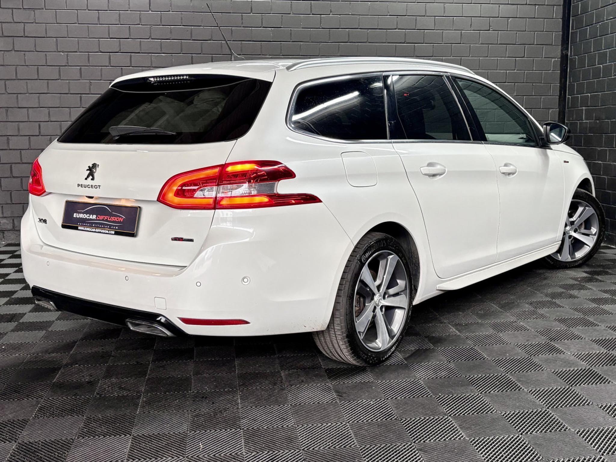 Peugeot 308 SW 1.5 HDI GT LINE 130 CV *DENON* CAM * (2020) - Foto 6