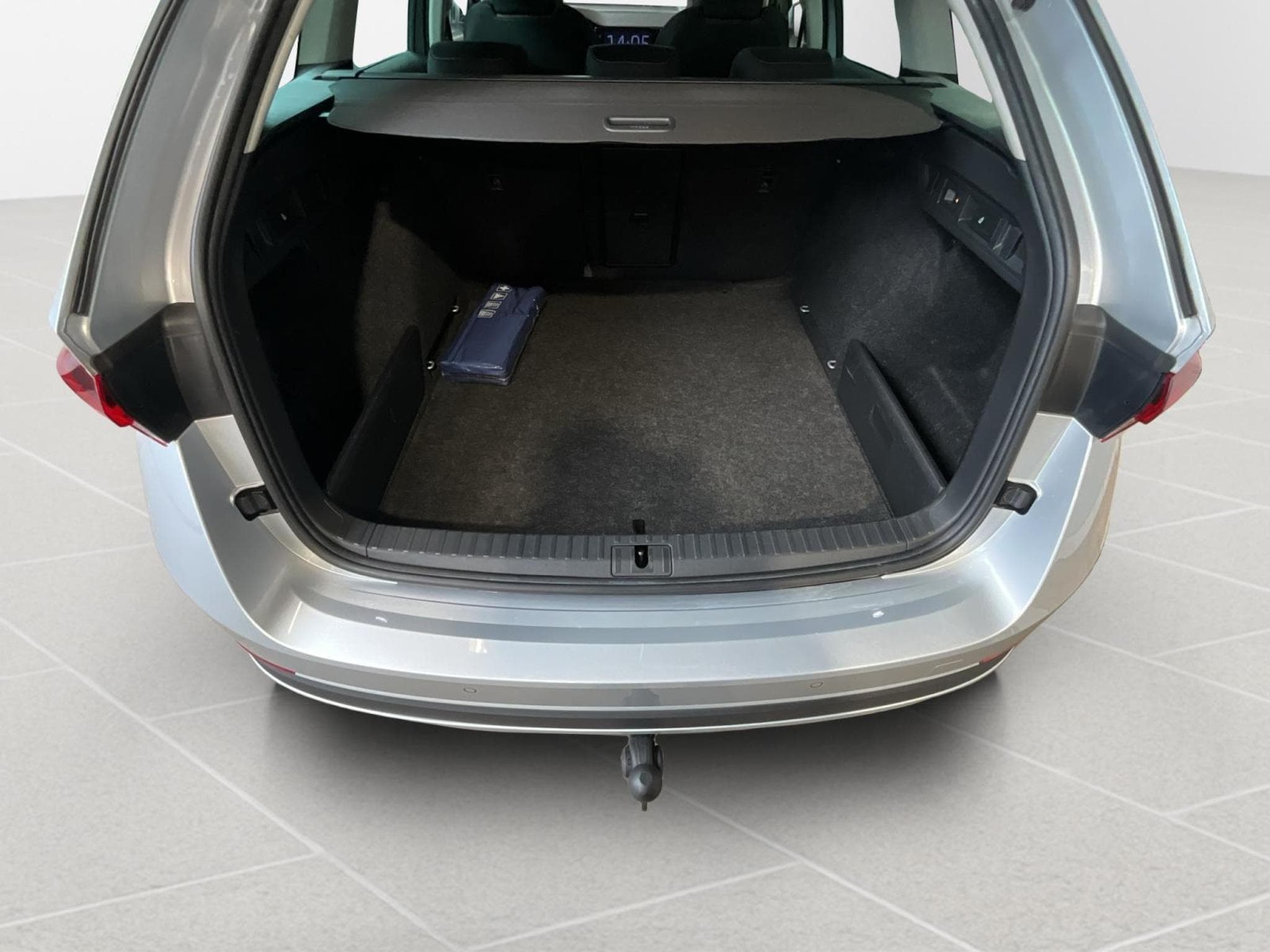 Skoda Octavia Scout+4X4+DSG+Pano+AHK (2022) - Photo 17