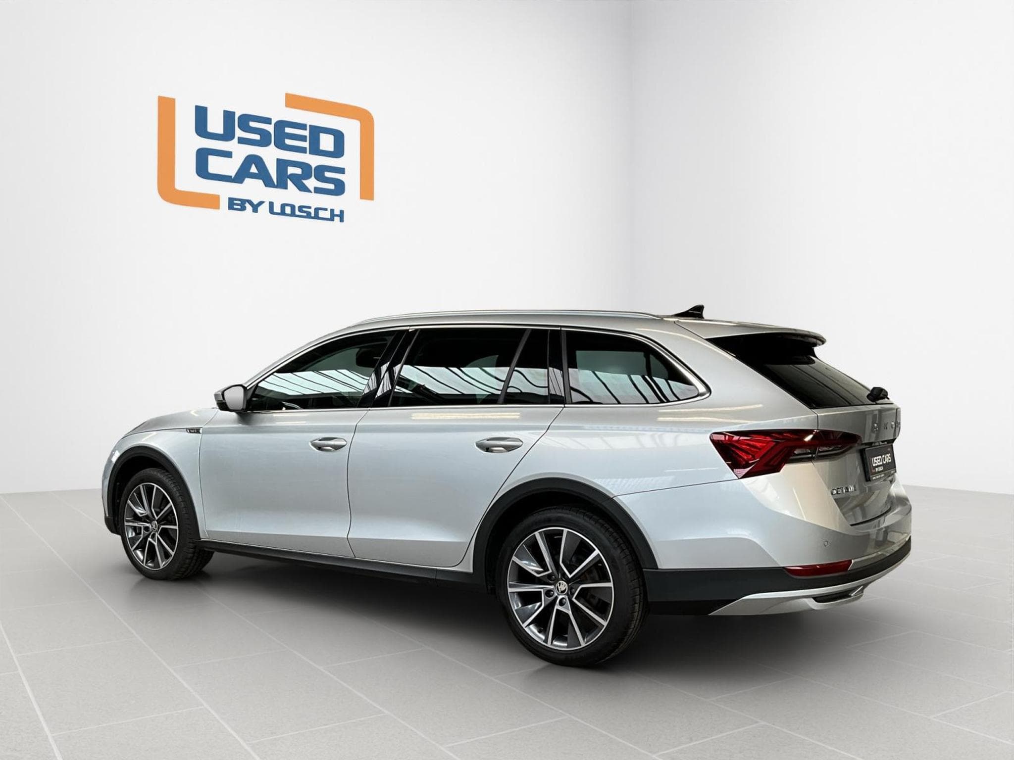 Skoda Octavia Scout+4X4+DSG+Pano+AHK (2022) - Photo 5