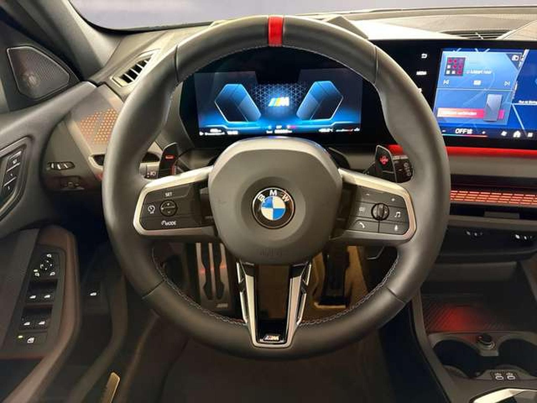 BMW M135 M135i xDrive Head-Up HK HiFi DAB LED (2025) - Photo 11