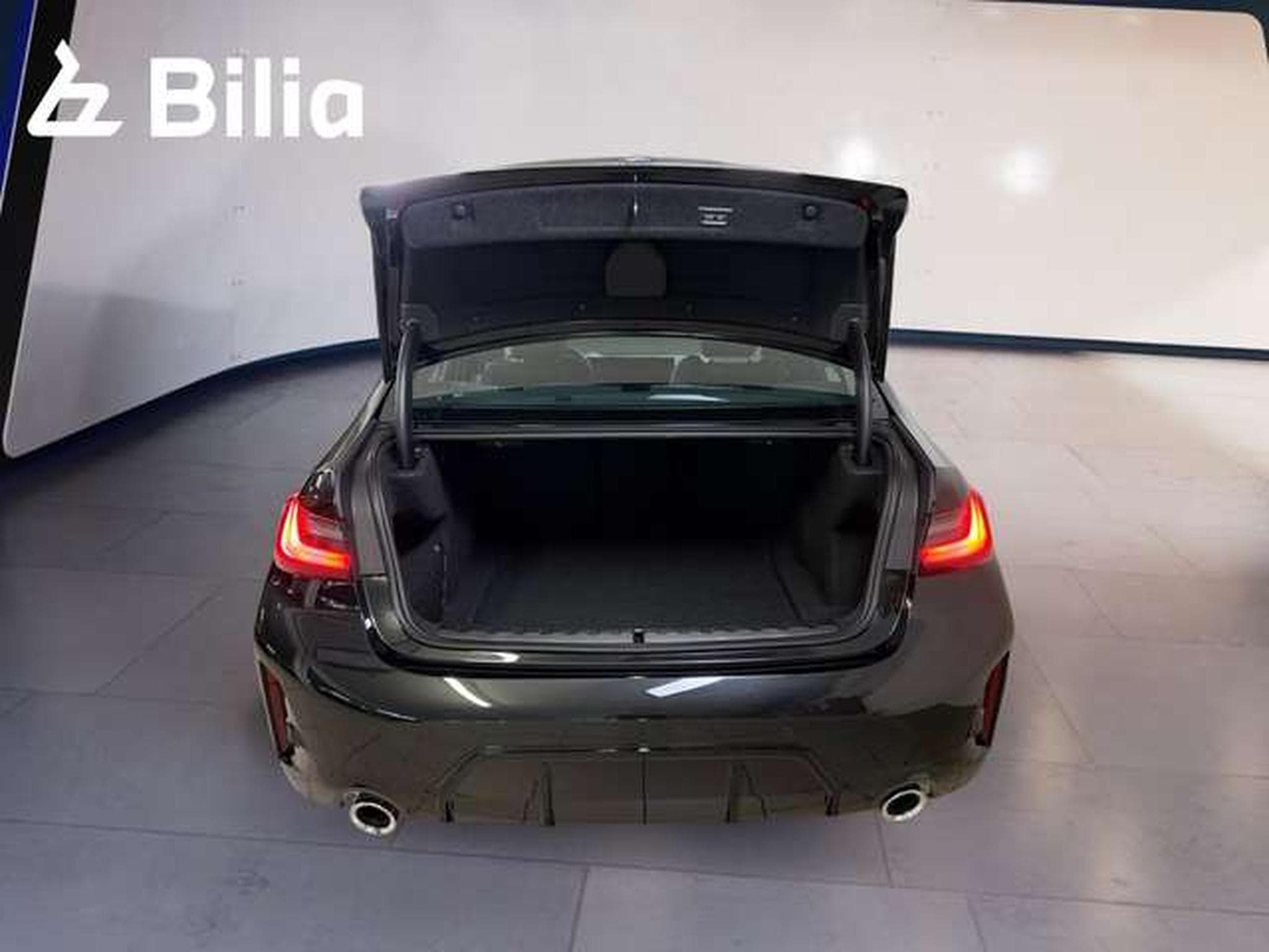 BMW 320 d HiFi DAB LED RFK Komfortzg. (2025) - Foto 10