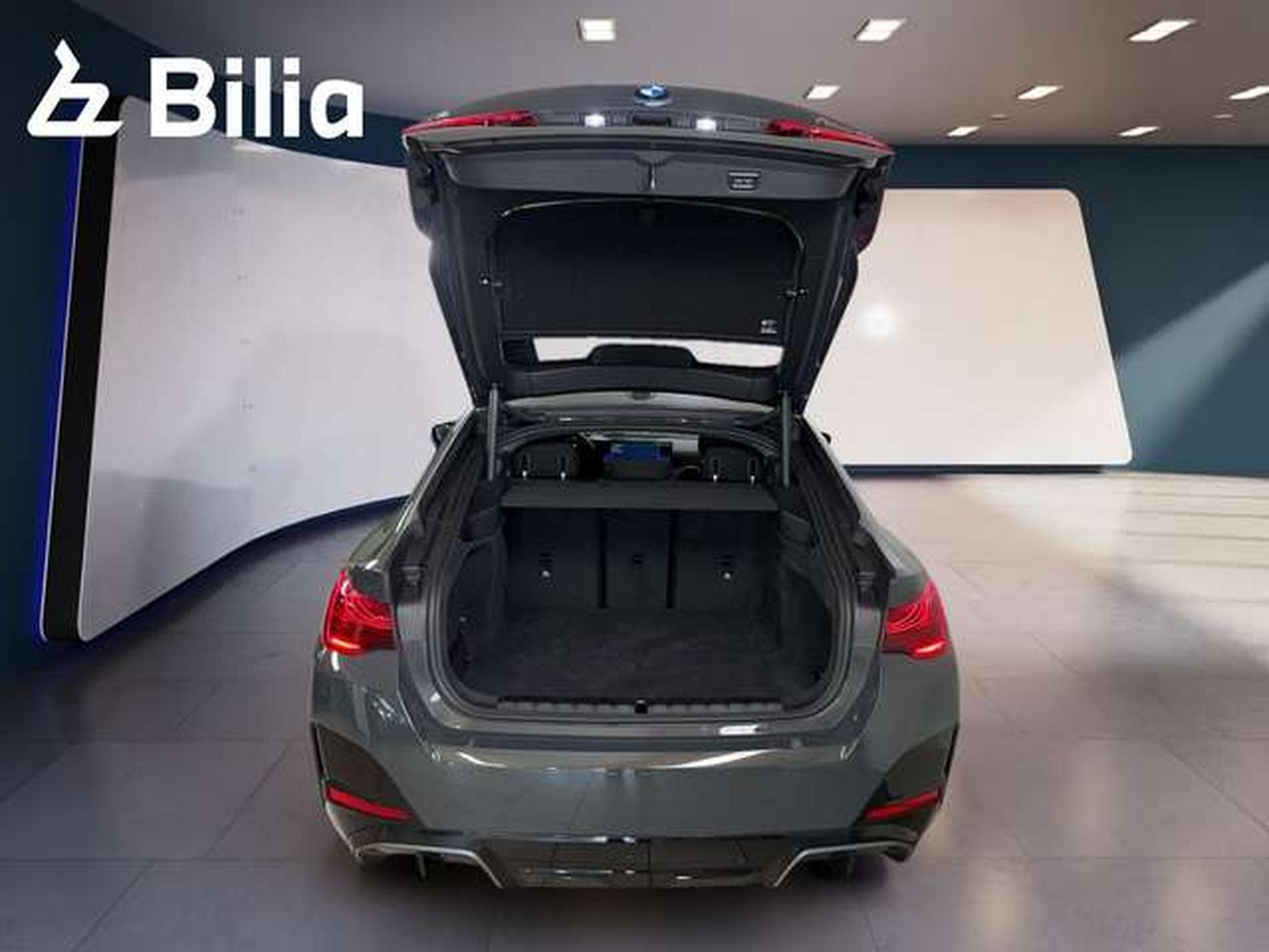 BMW i4 xDrive40 HiFi DAB LED RFK Shz (2025) - Foto 10