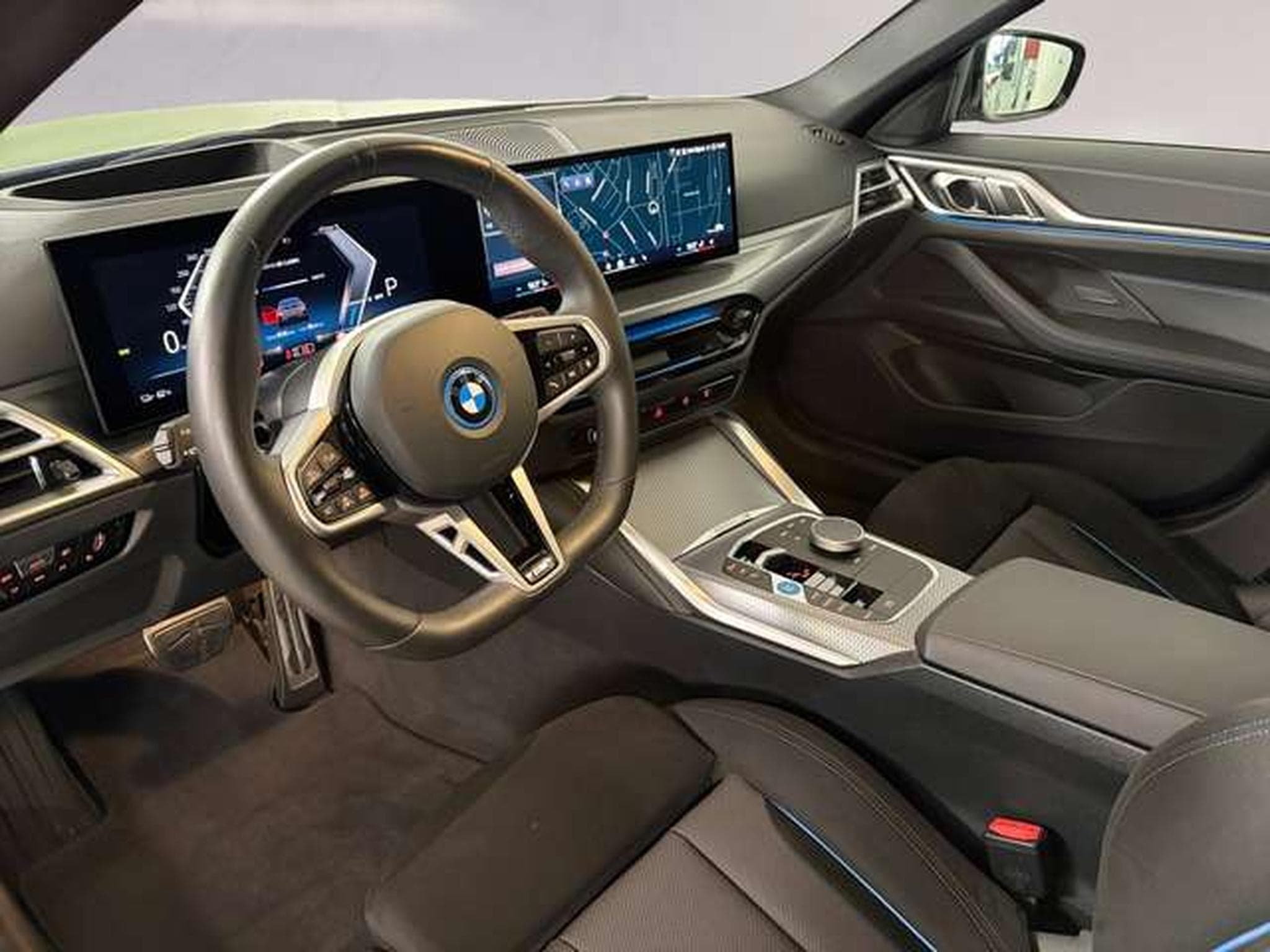 BMW i4 xDrive40 HiFi DAB LED RFK Shz (2025) - Foto 5