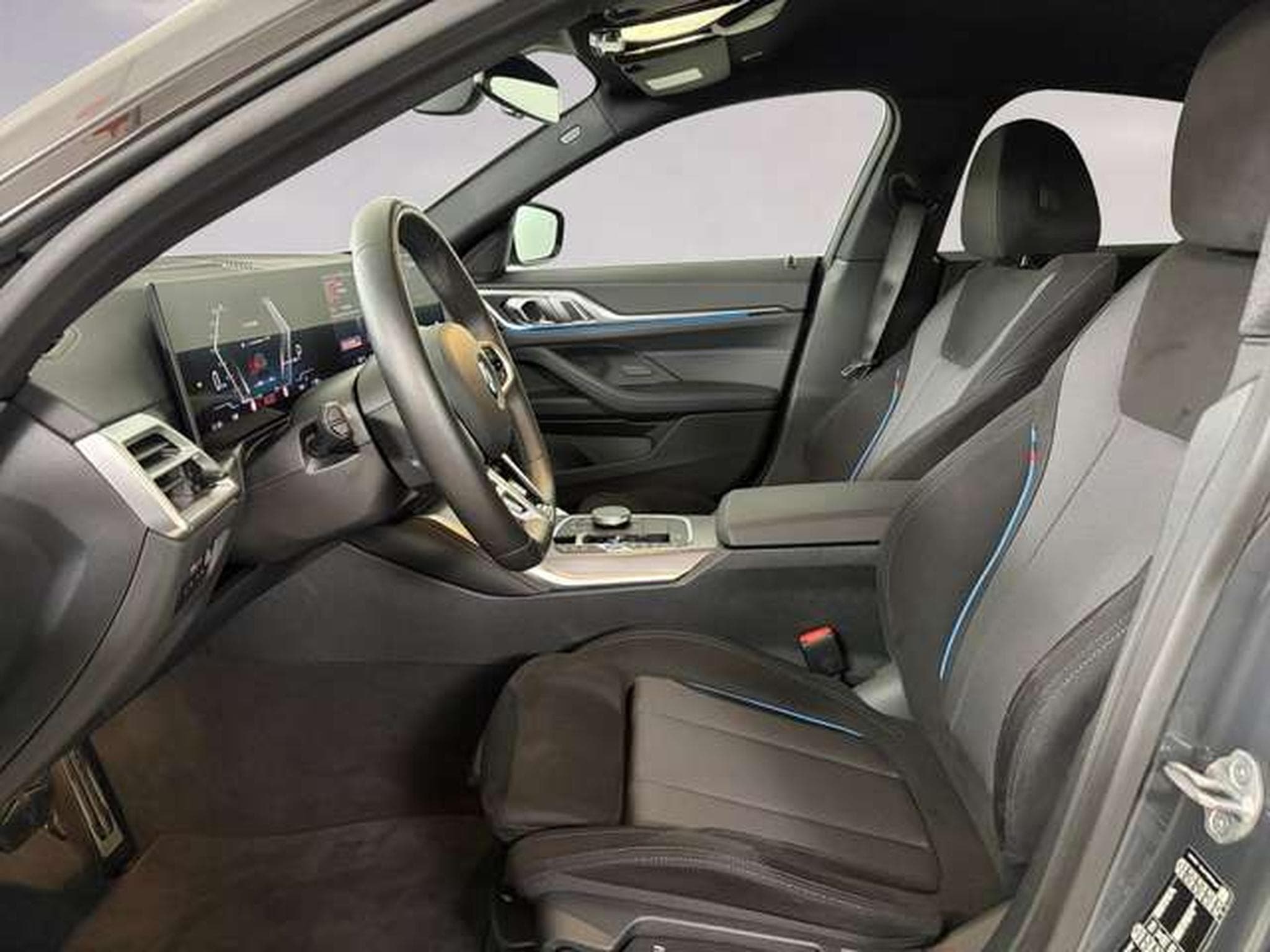 BMW i4 xDrive40 HiFi DAB LED RFK Shz (2025) - Foto 8