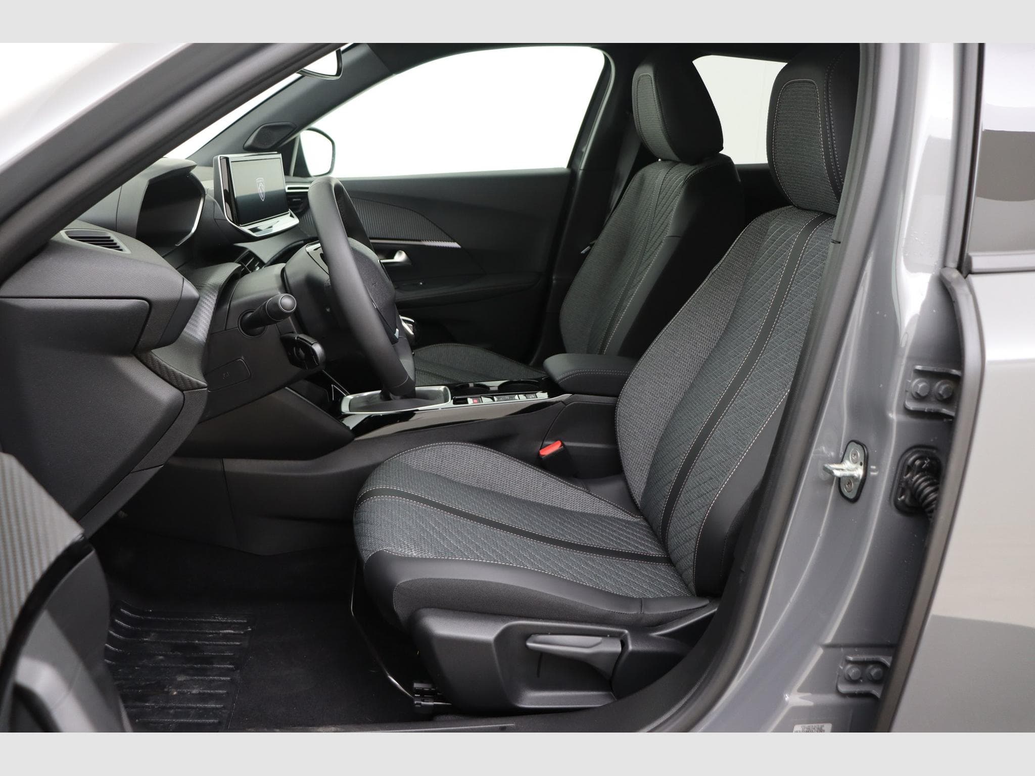 Peugeot 2008 Allure (2025) - Photo 13