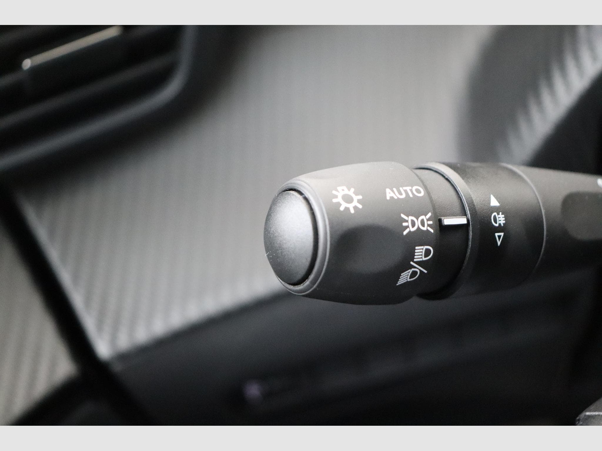 Peugeot 2008 Allure (2025) - Photo 18