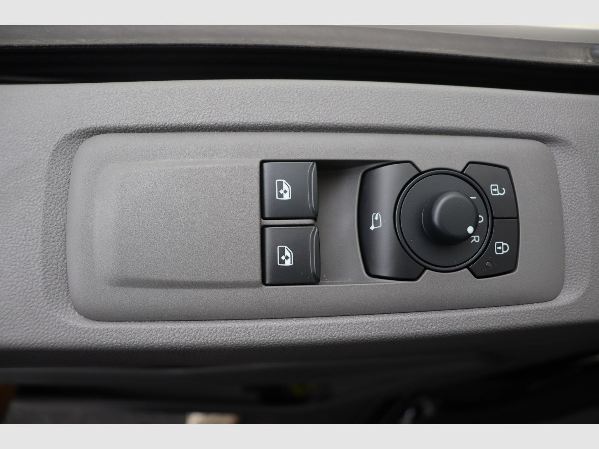 VW T6.1 T7 Fourgon 3500 mm (2026) - Photo 16