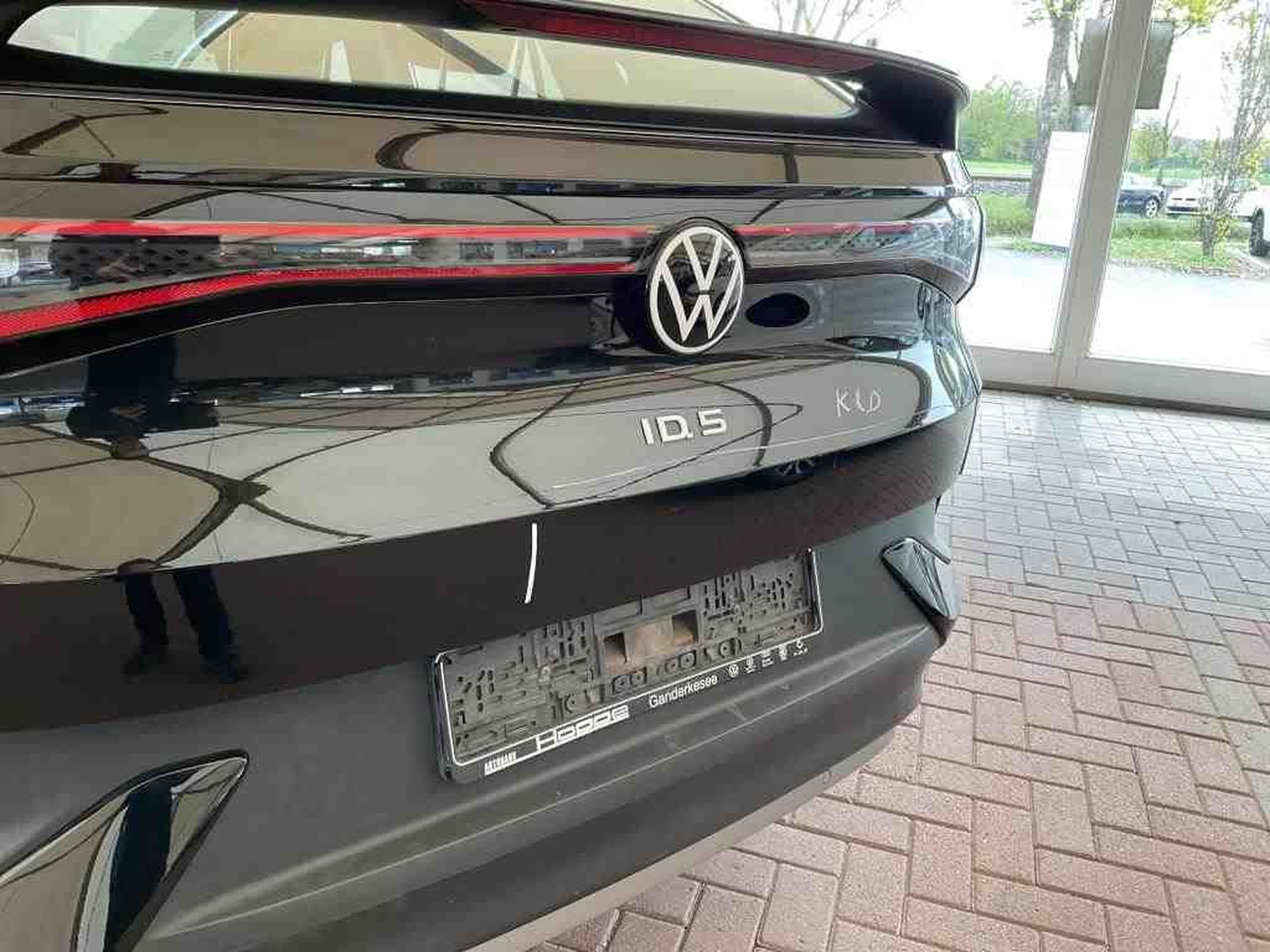 VW ID.5 Pro (2024) - Photo 11