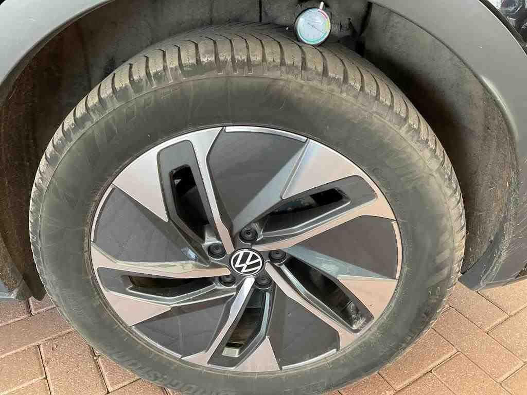 VW ID.5 Pro (2024) - Photo 9