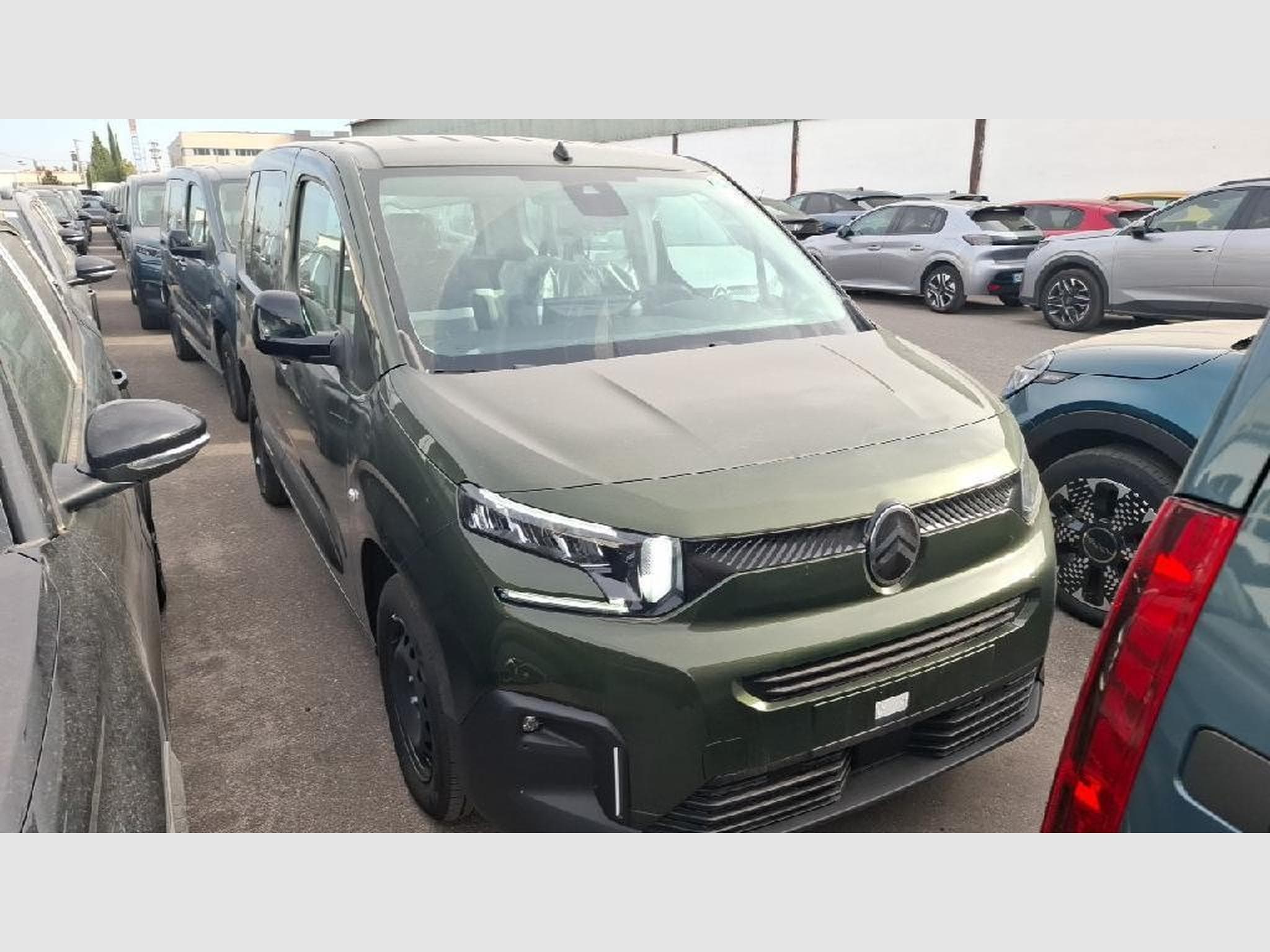 Citroen e-Berlingo Plus 52 kWh (2025) - Foto 2