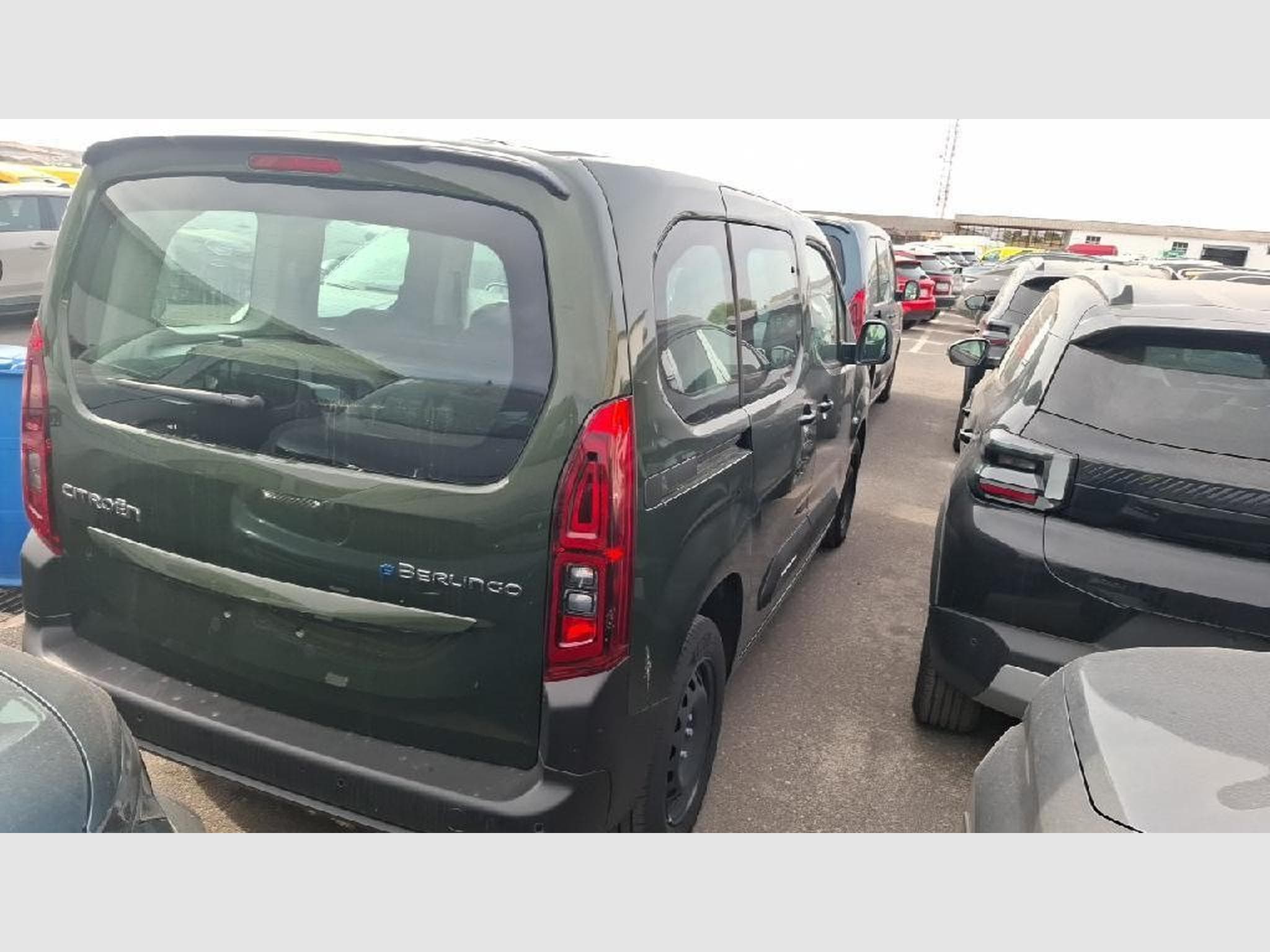 Citroen e-Berlingo Plus 52 kWh (2025) - Foto 3