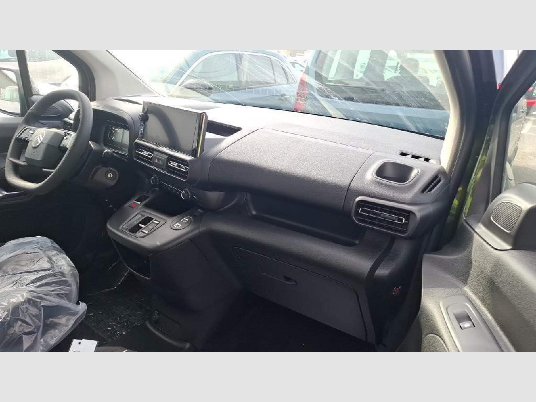 Citroen e-Berlingo Plus 52 kWh (2025) - Foto 6