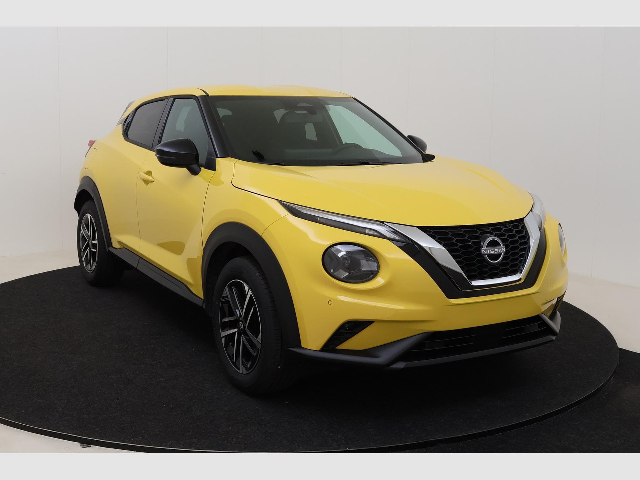 Nissan Juke N-Connecta + Winter Pack + Navigation (2026) - Photo 3