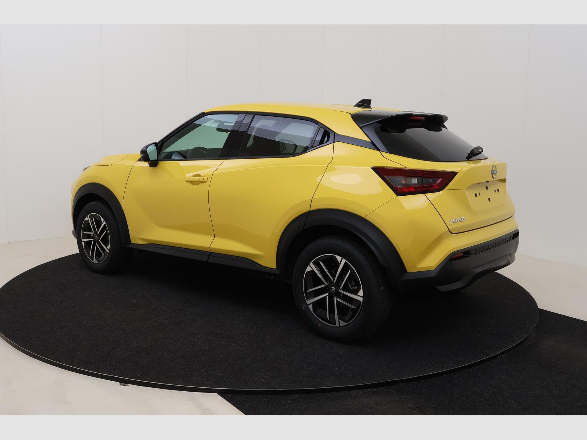 Nissan Juke N-Connecta + Winter Pack + Navigation (2026) - Photo 8