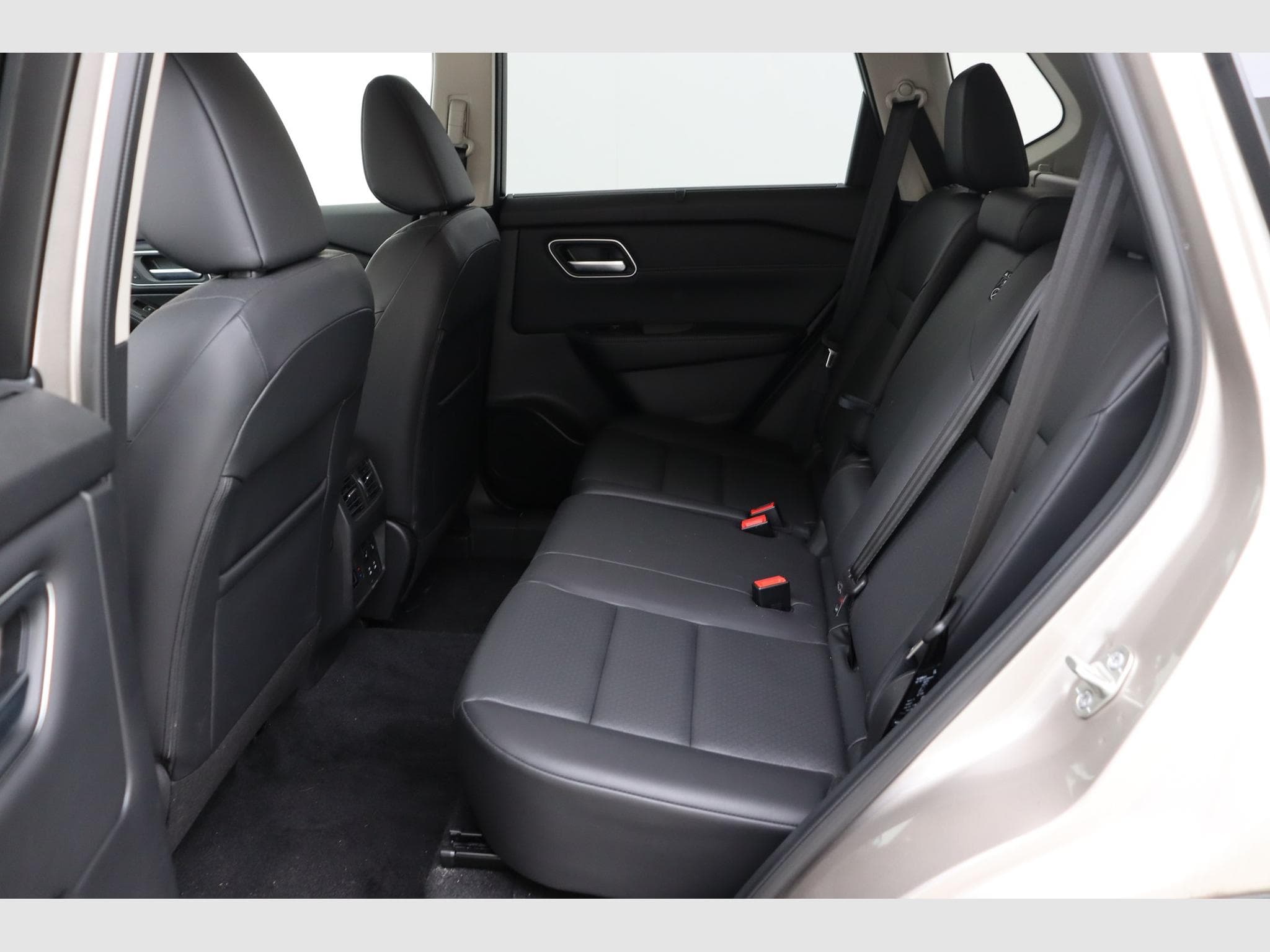 Nissan X-Trail Tekna 5pl (2025) - Photo 14
