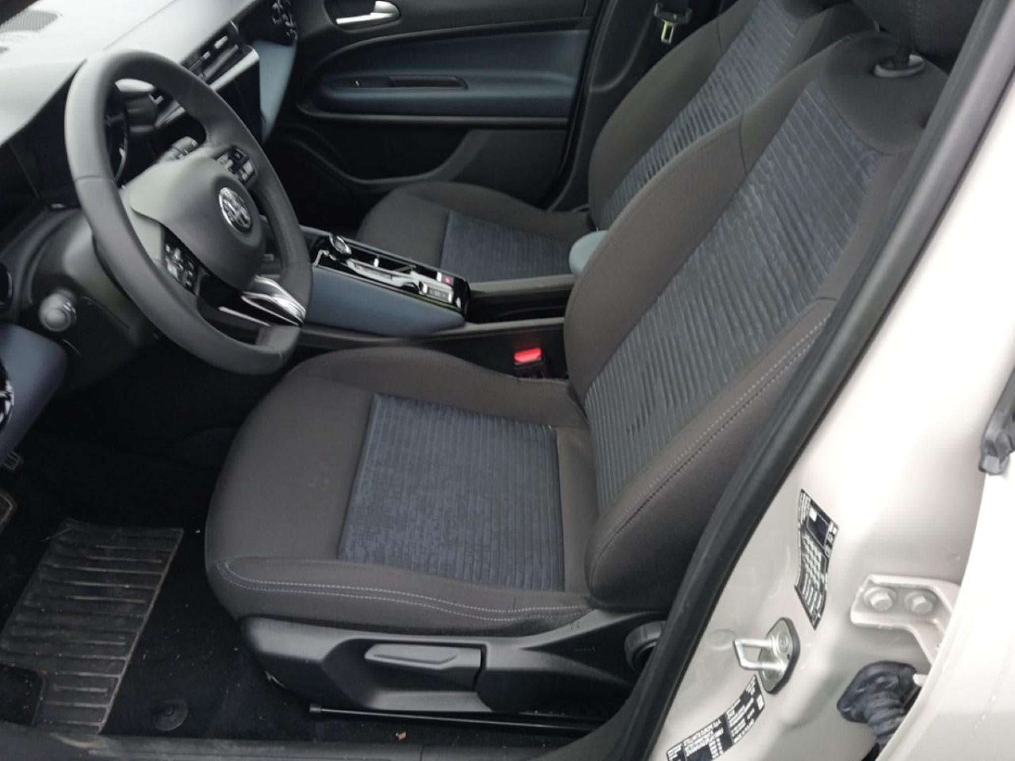 Alfa-Romeo Junior 54 kWh *1 phase charging (2025) - Foto 10