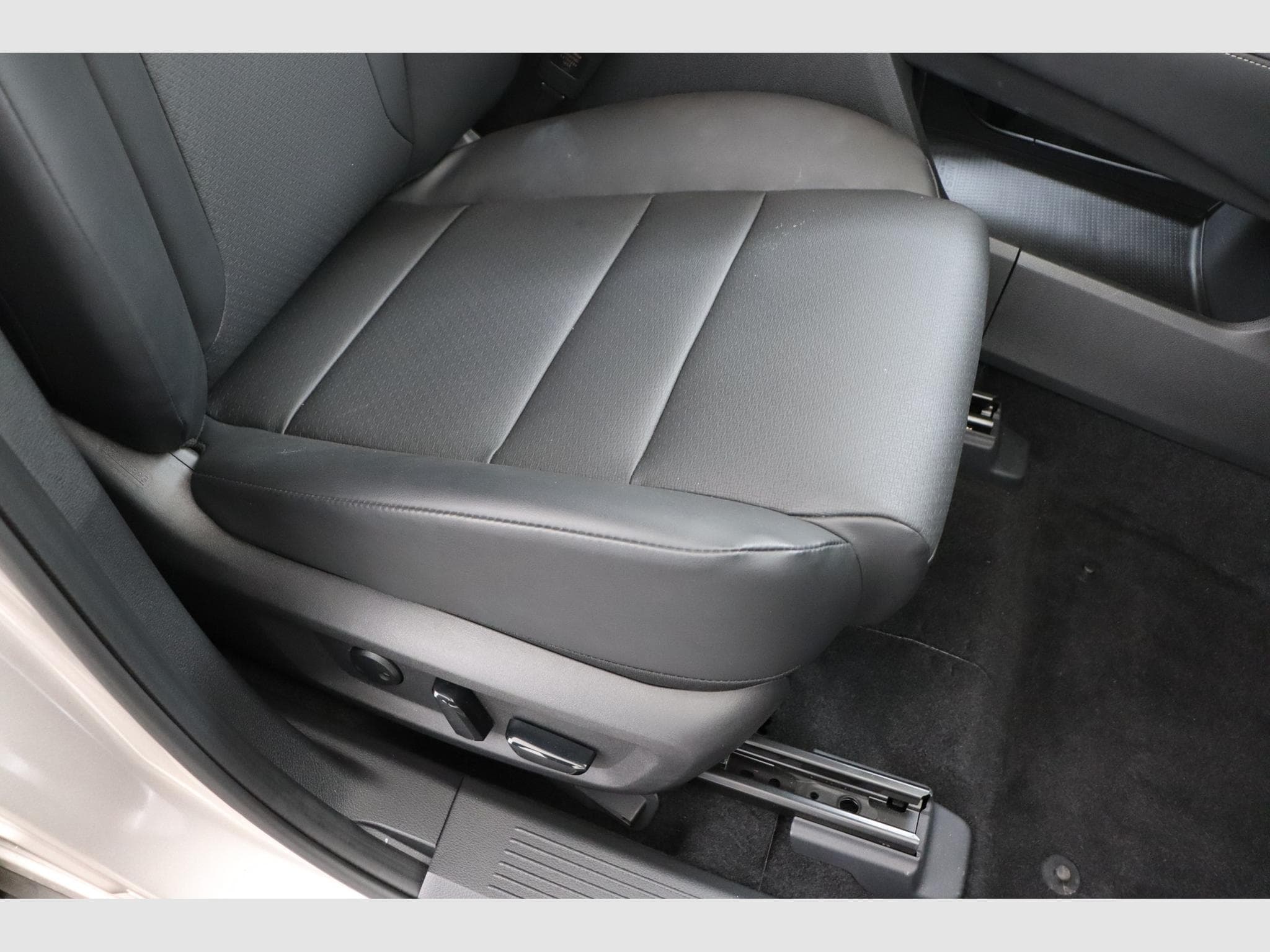 Nissan X-Trail Tekna 5pl (2025) - Foto 16