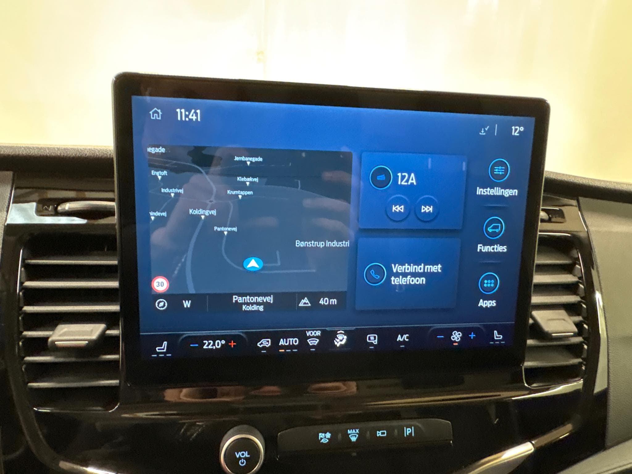 Ford E-Transit Trend (L2H2) (2024) - Foto 10
