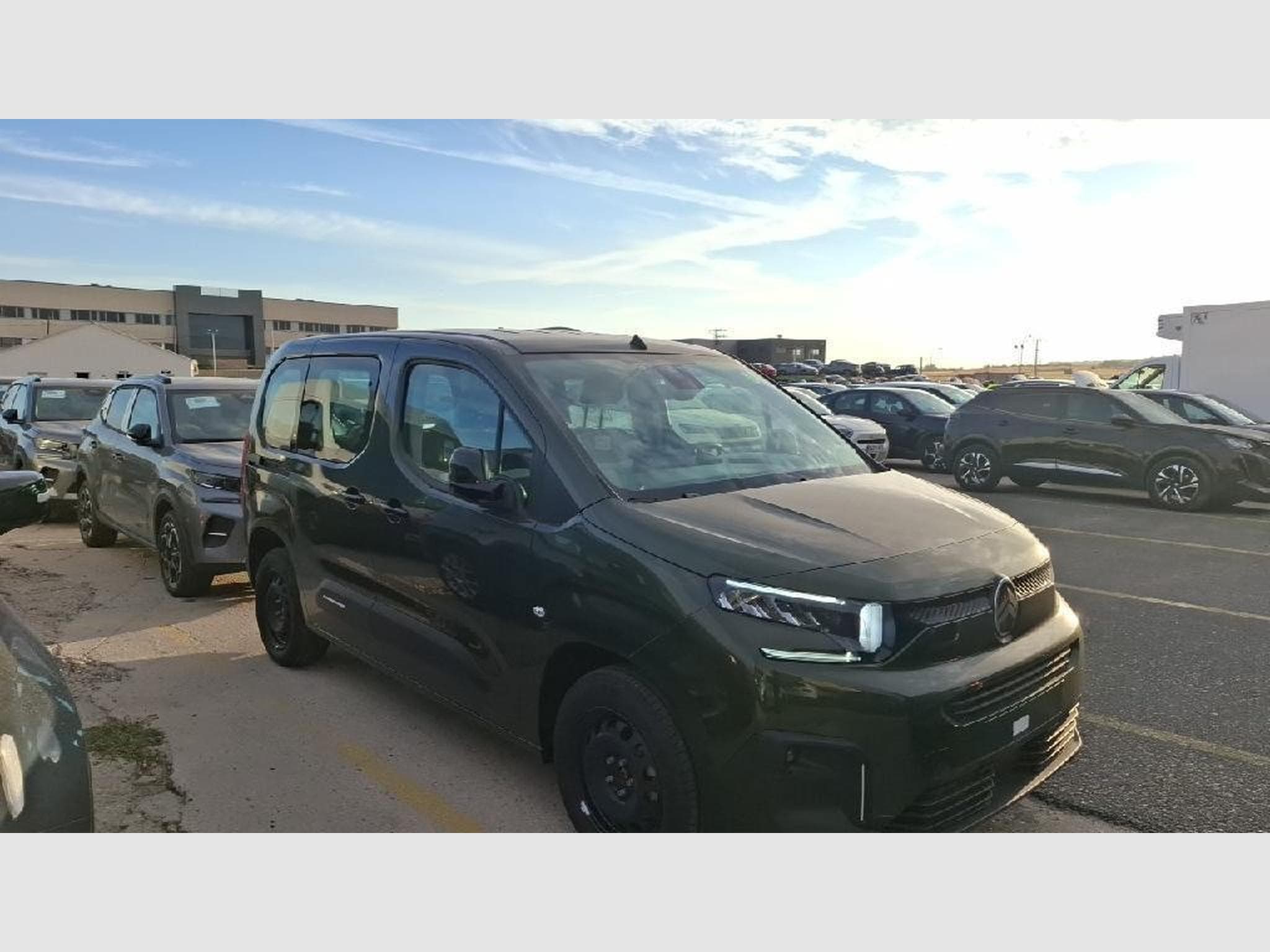 Citroen e-Berlingo Plus (2025) - Foto 3