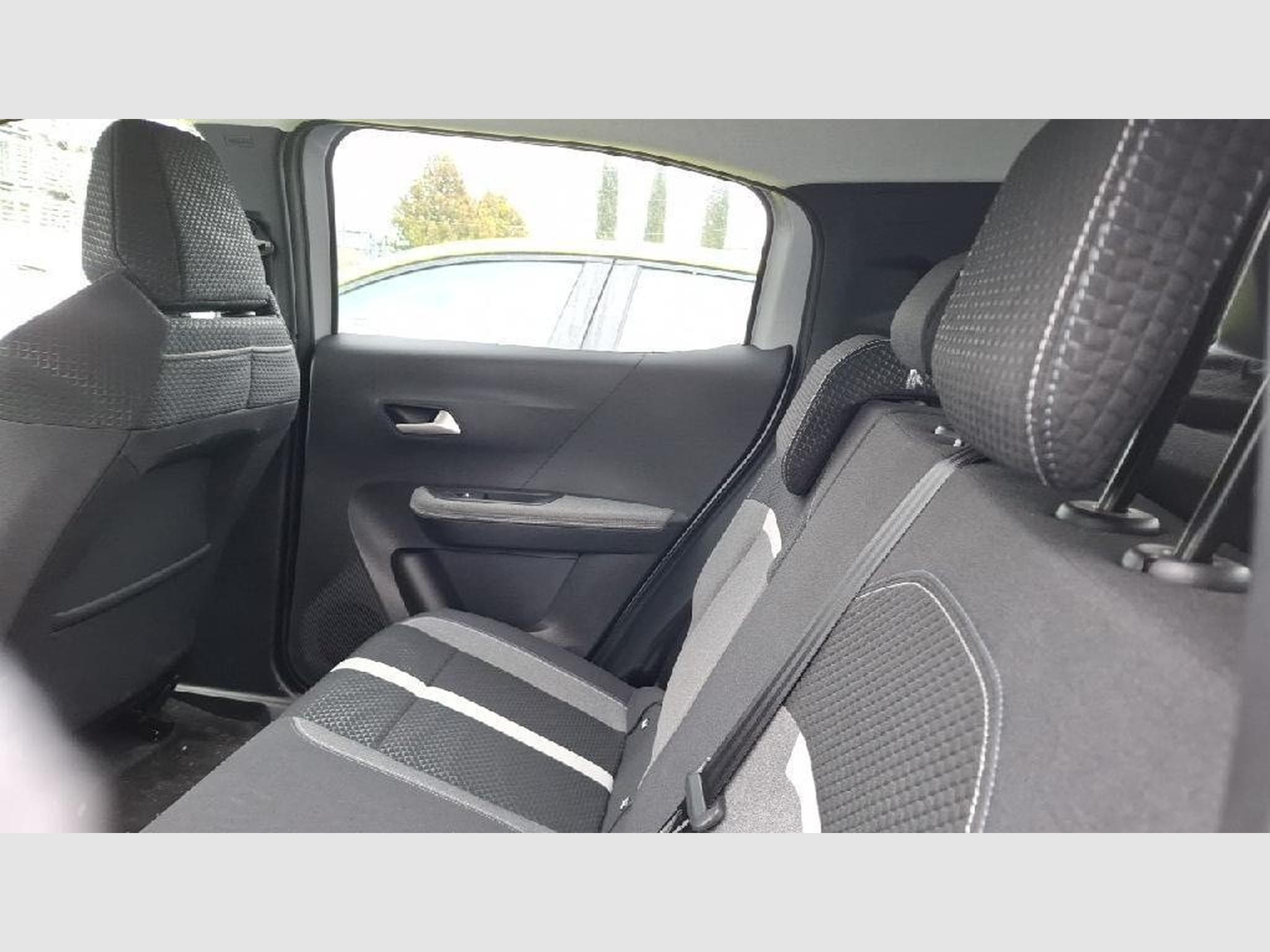 Opel Frontera GS-Line (2025) - Photo 7