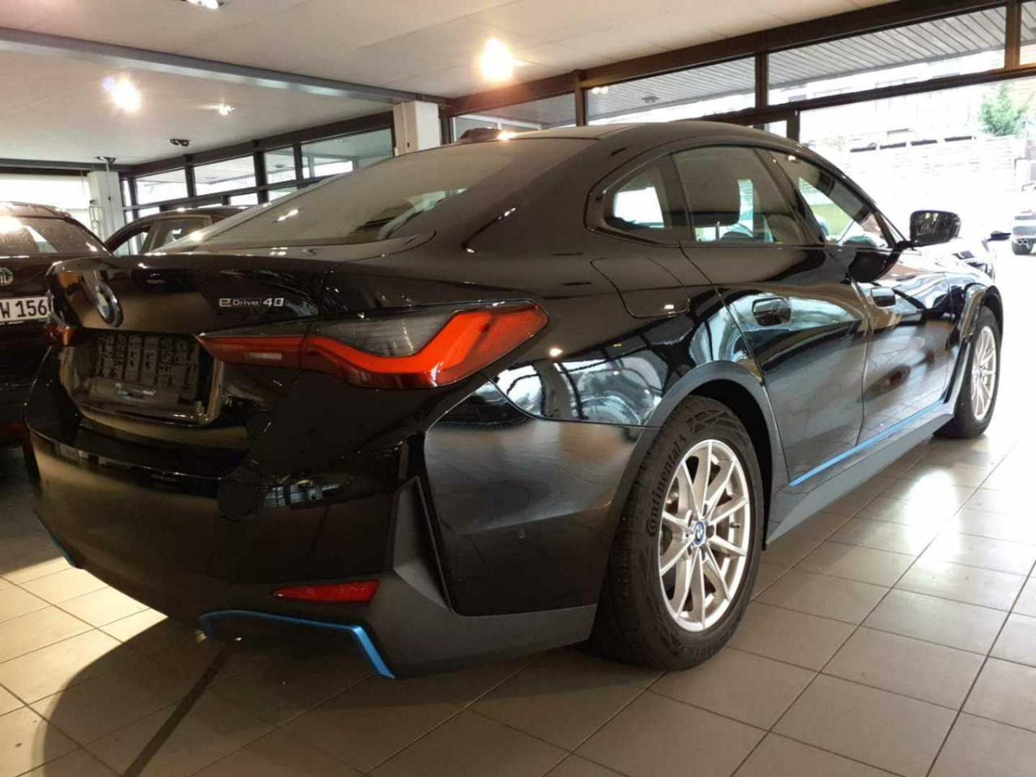 Bmw i4 eDrive40 (2023) - Photo 3