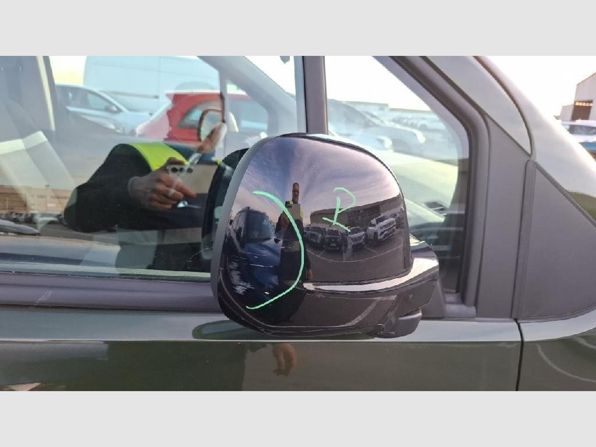 Citroen e-Berlingo Plus (2025) - Foto 12