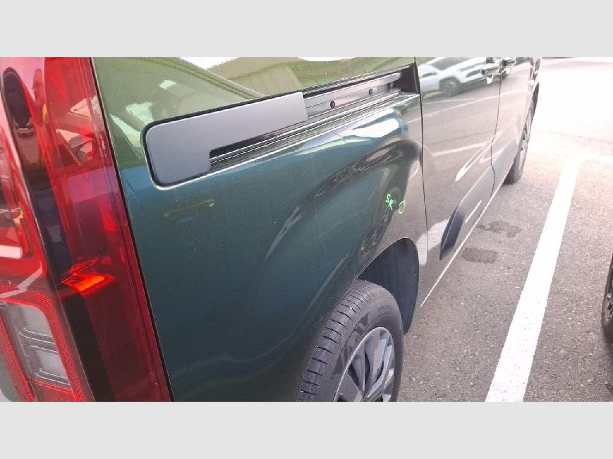 Citroen e-Berlingo Plus (2025) - Foto 18