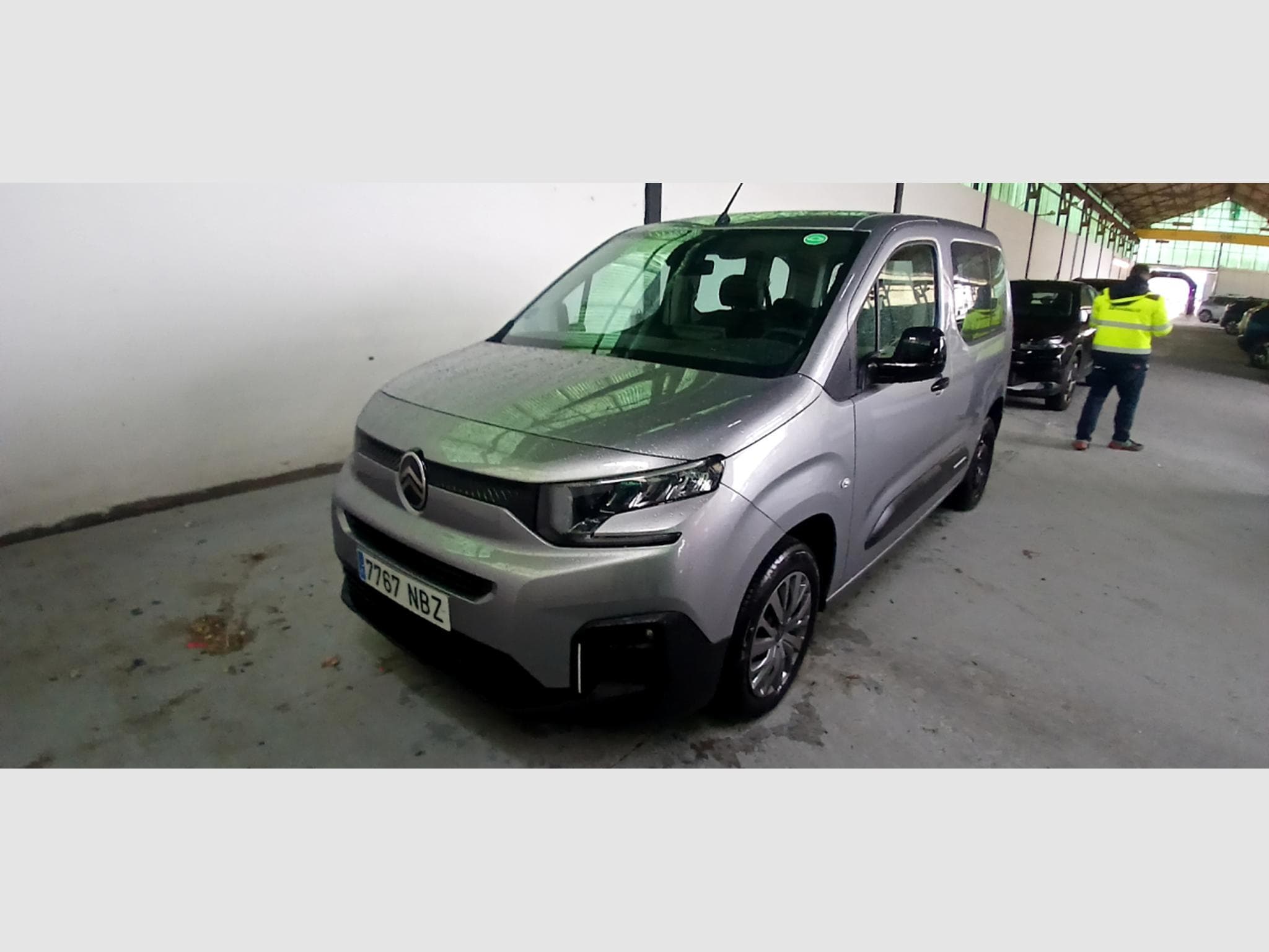 Citroen e-Berlingo Plus 52 kWh (2025) - Foto 1